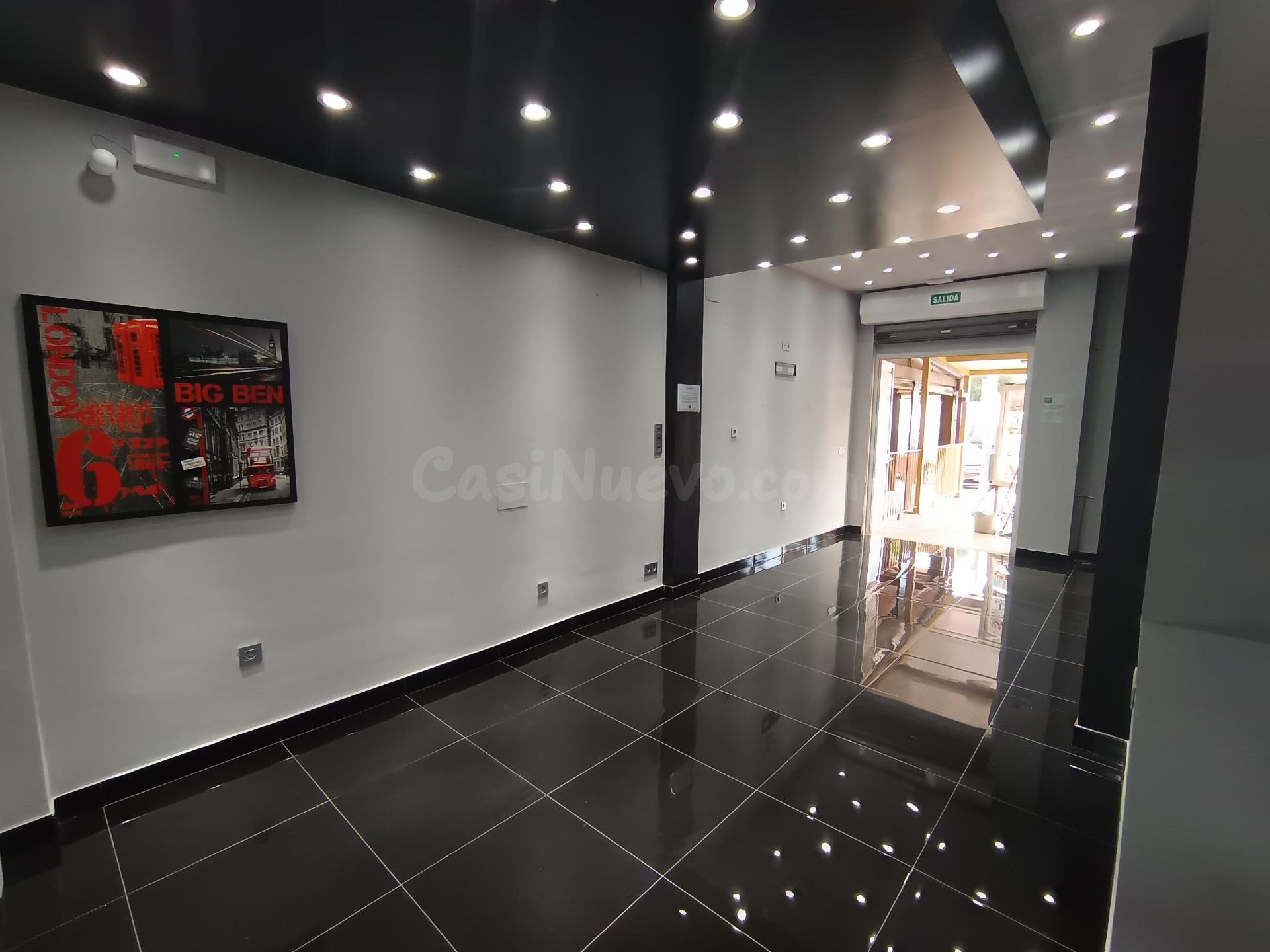 LOCAL COMERCIAL A UNOS 160 METROS (APROX) DE LA PLAYA LA BARROSA - foto 3