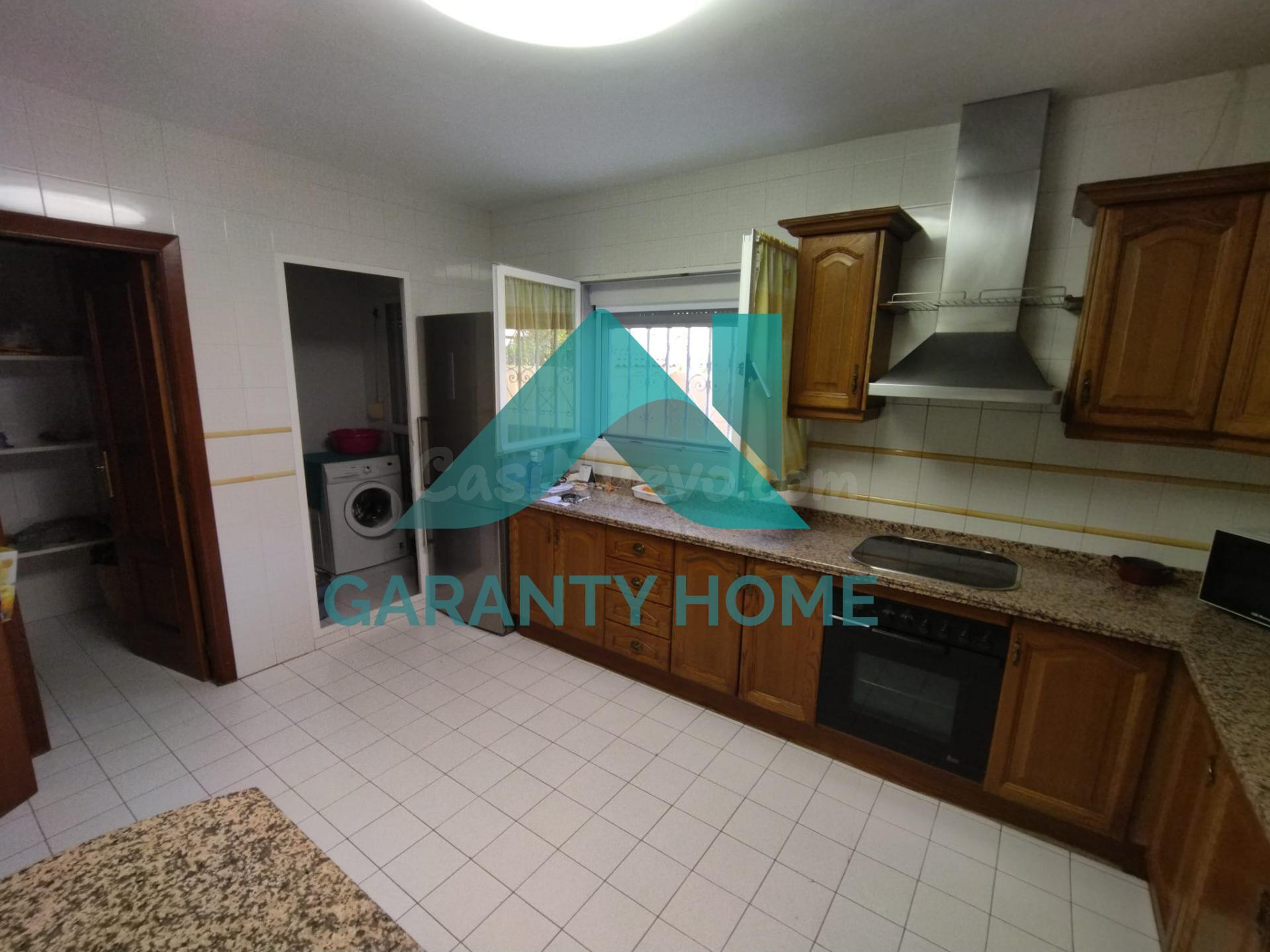 Se VENDE Chalet en zona R-66 - foto 5