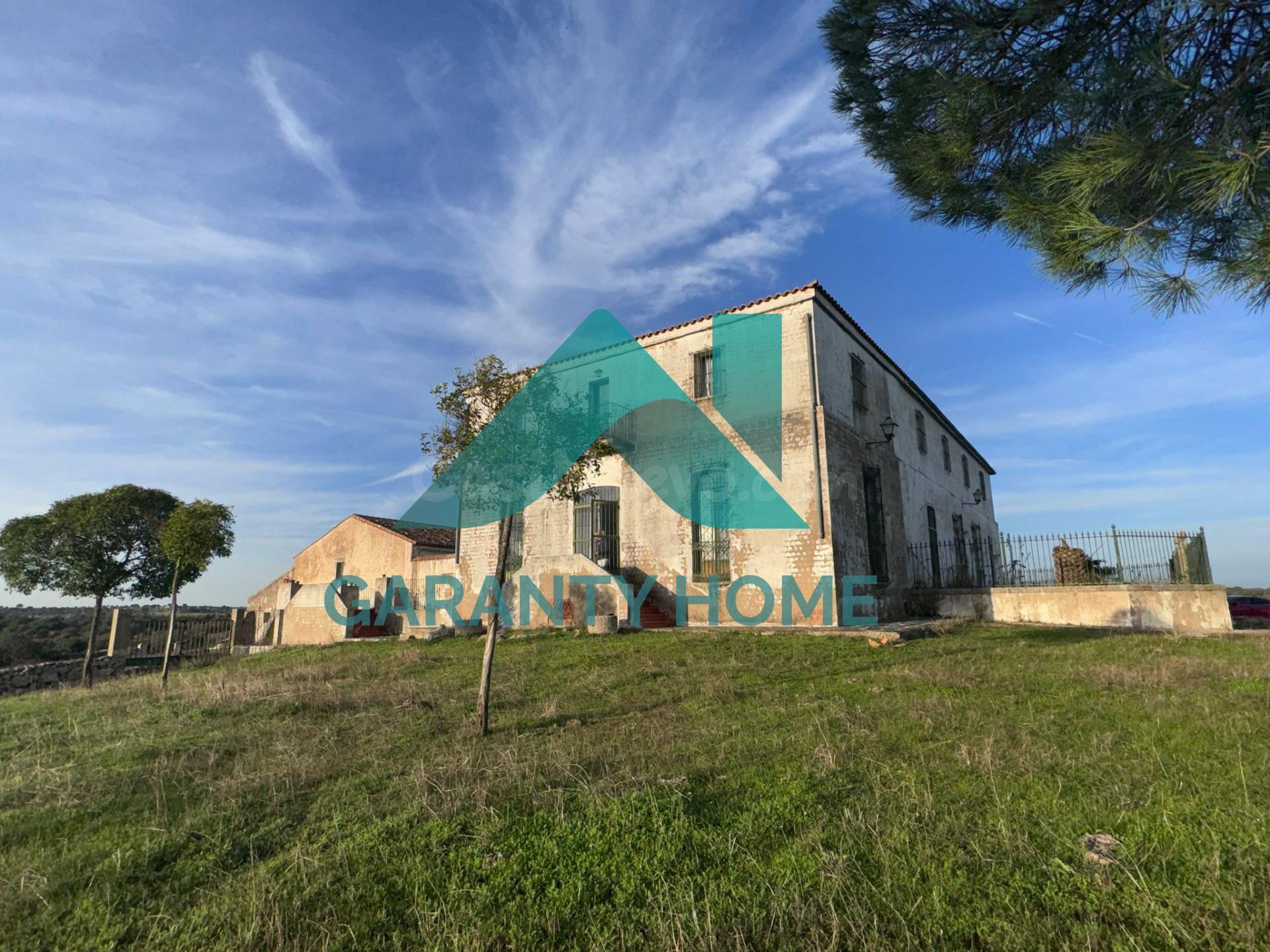 SE VENDE COMPLEJO RURAL EN CARRETERA DE BADAJOZ