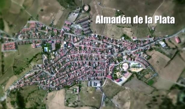 ¡Oportunidad única en el centro de Almadén de la Plata! 🏡✨ - foto 2