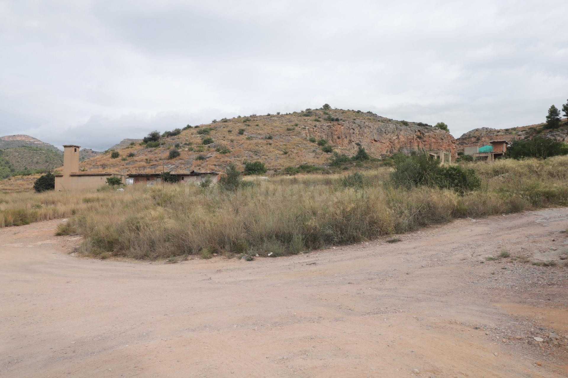 🏞️ TERRENO RÚSTICO DE MÁS DE 324.000 m2 EN LA VALL D’UIXÓ (CASTELLÓN)
