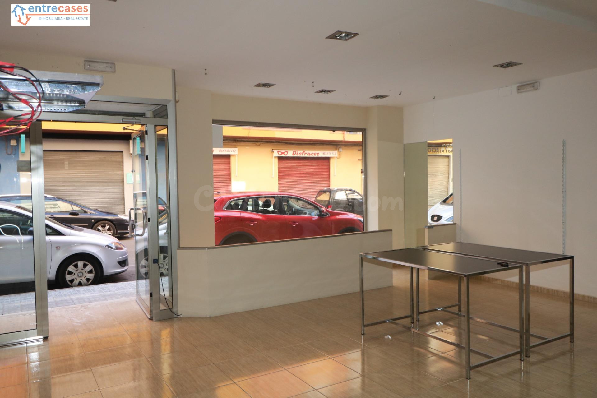 🏖️ Se vende local comercial en Puerto de Sagunto, a escasos  - foto 3