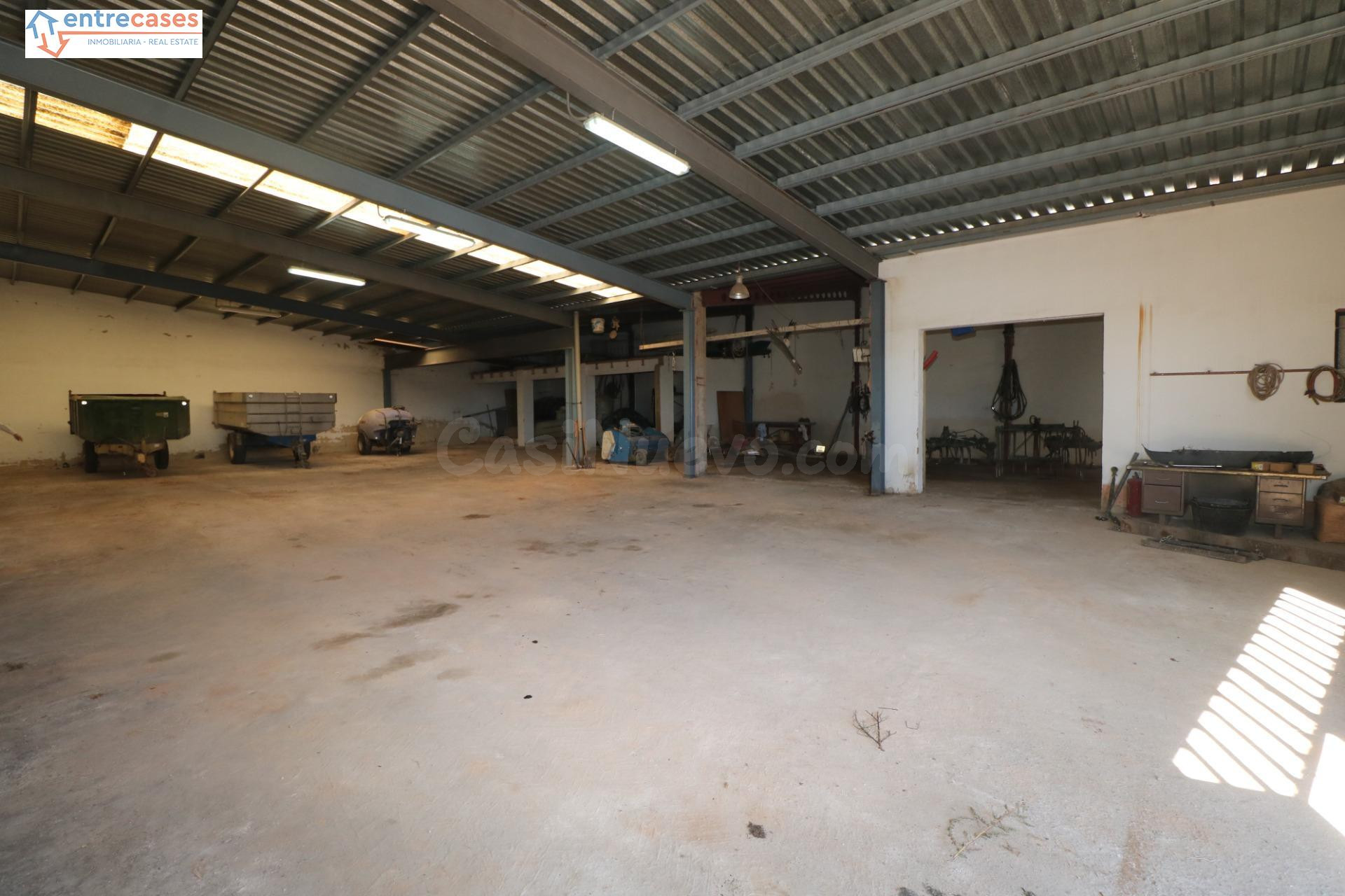 NAVE INDUSTRIAL EN LOS CORRALES DE UTIEL CON 493MTS - foto 3