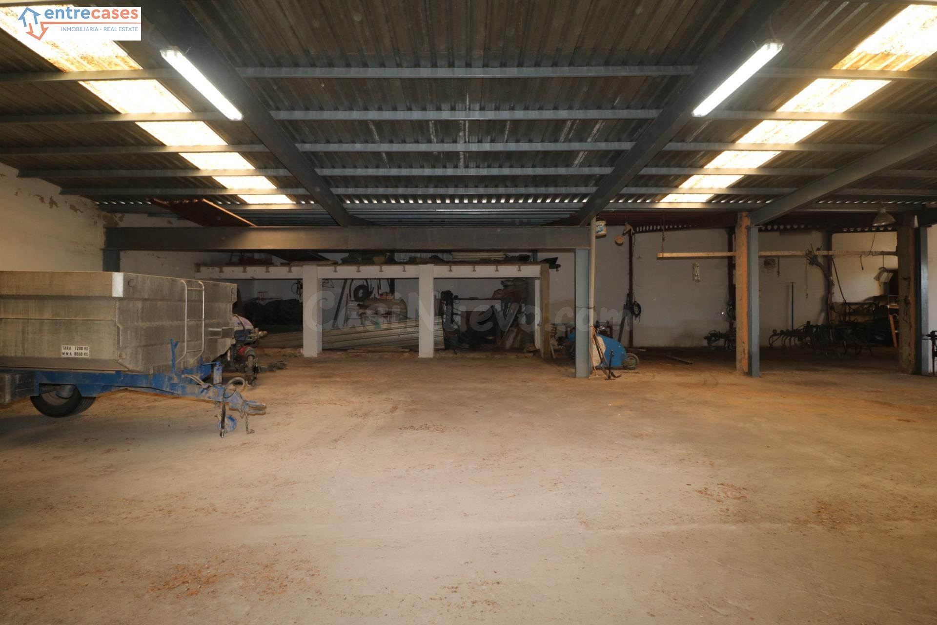 NAVE INDUSTRIAL EN LOS CORRALES DE UTIEL CON 493MTS - foto 5