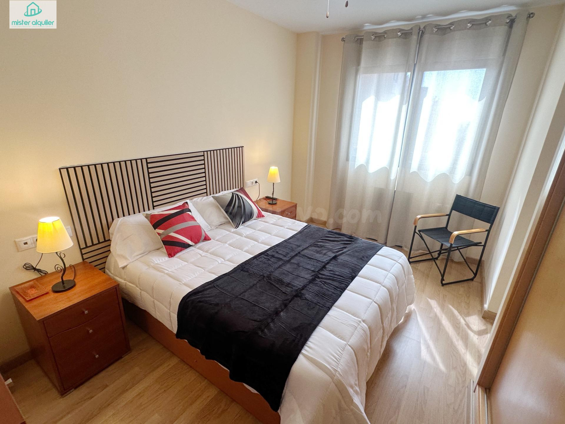 APARTAMENTO IMPECABLE A DOS MINUTOS DE LA PLAYA CON PISCINA  - foto 3