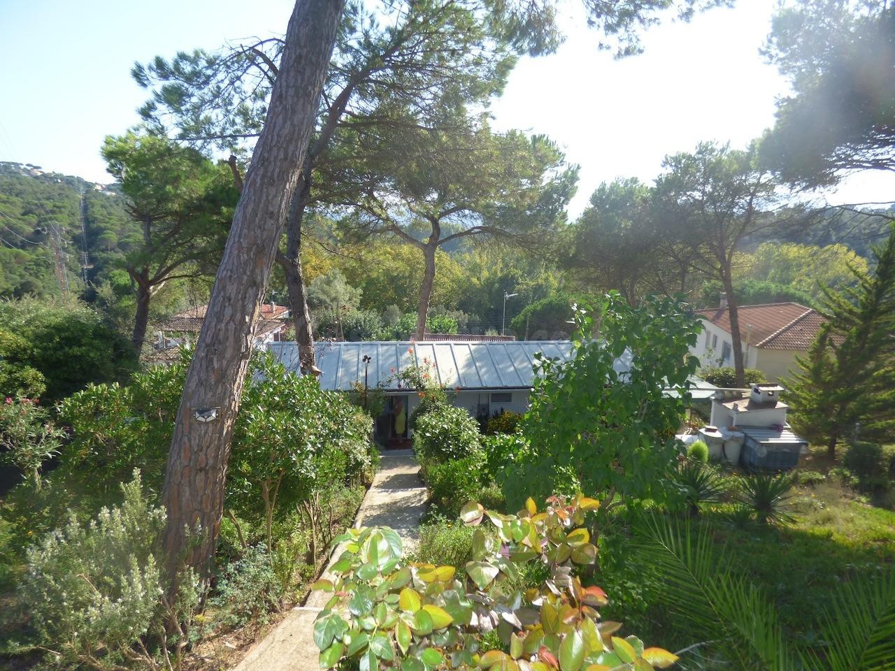 Terreno en Tordera Park con casa prefabricada de 30m2 - Oportunidad Única por Solo 117.000€ 🏡✨