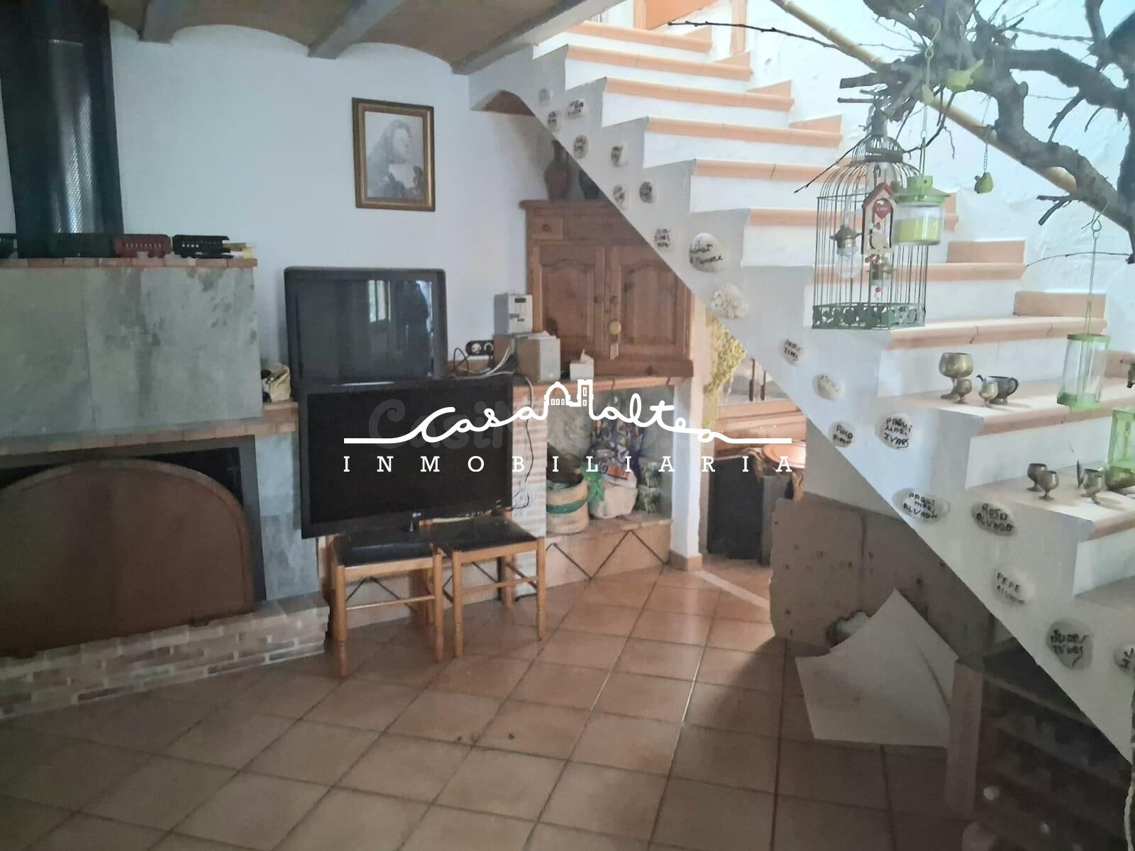 TERRENO CON ALMACEN(CERCA DE ALTEA)