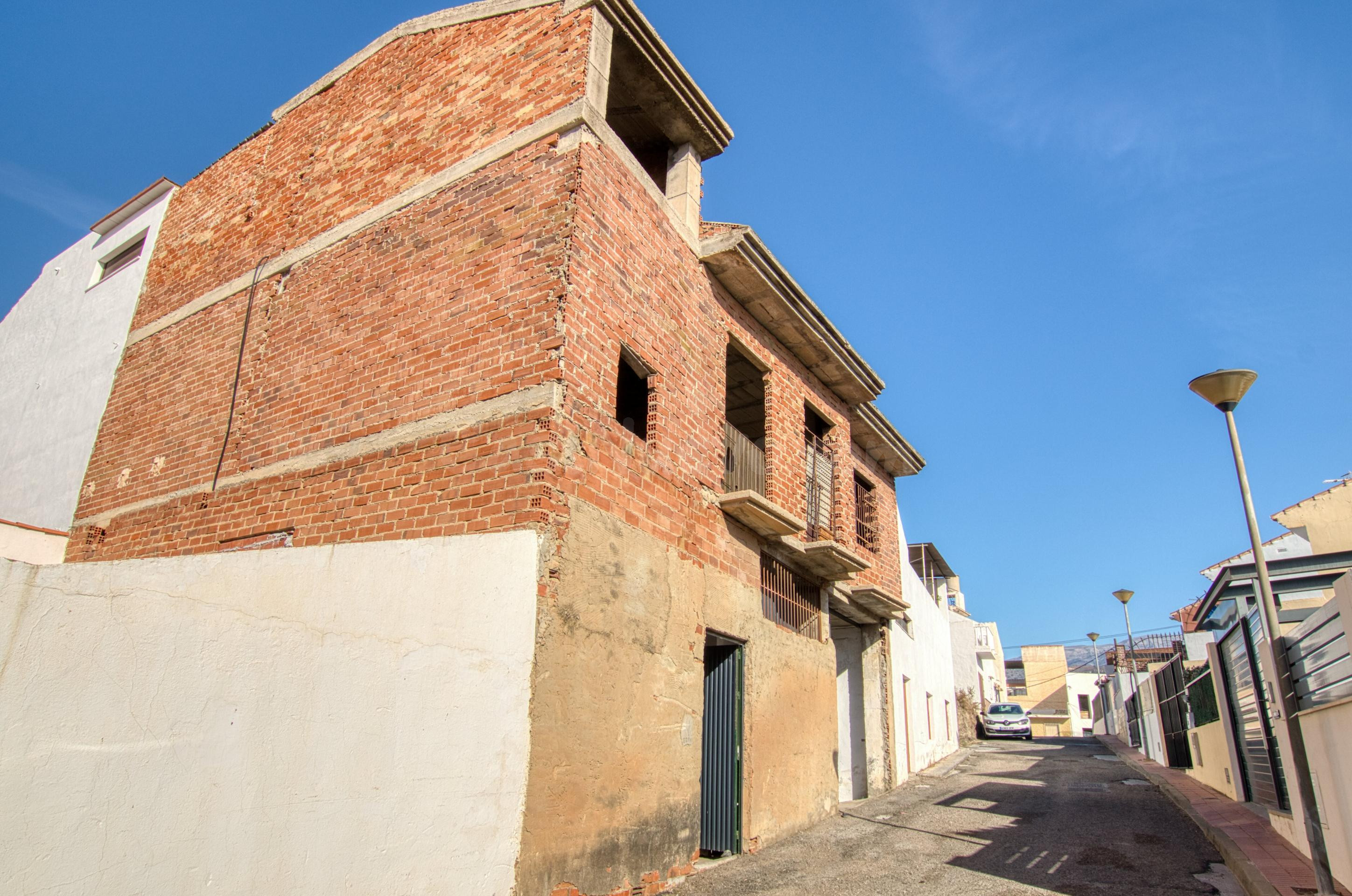 Casa para terminar con aparcamiento - foto 4