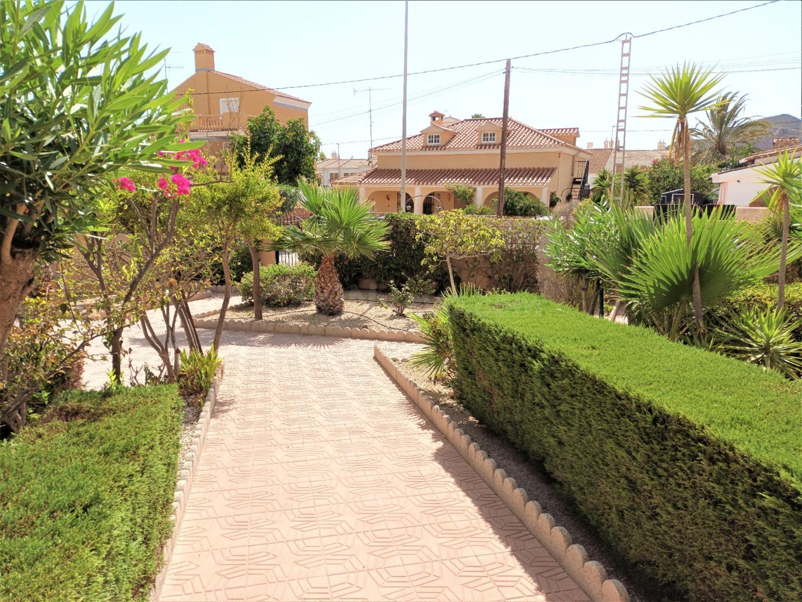 Dúplex de 3 dormitorios a 800m de la playa de Calabardina - foto 2