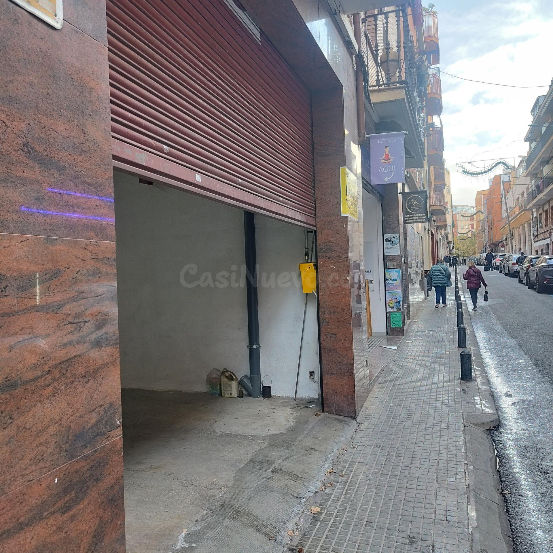 Local en alquiler en el centro de Santa Coloma - foto 4