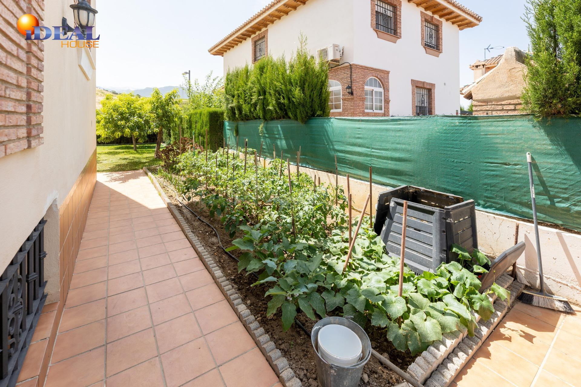 🏡 Espectacular Chalet a 10 Minutos del Centro de Granada - foto 5