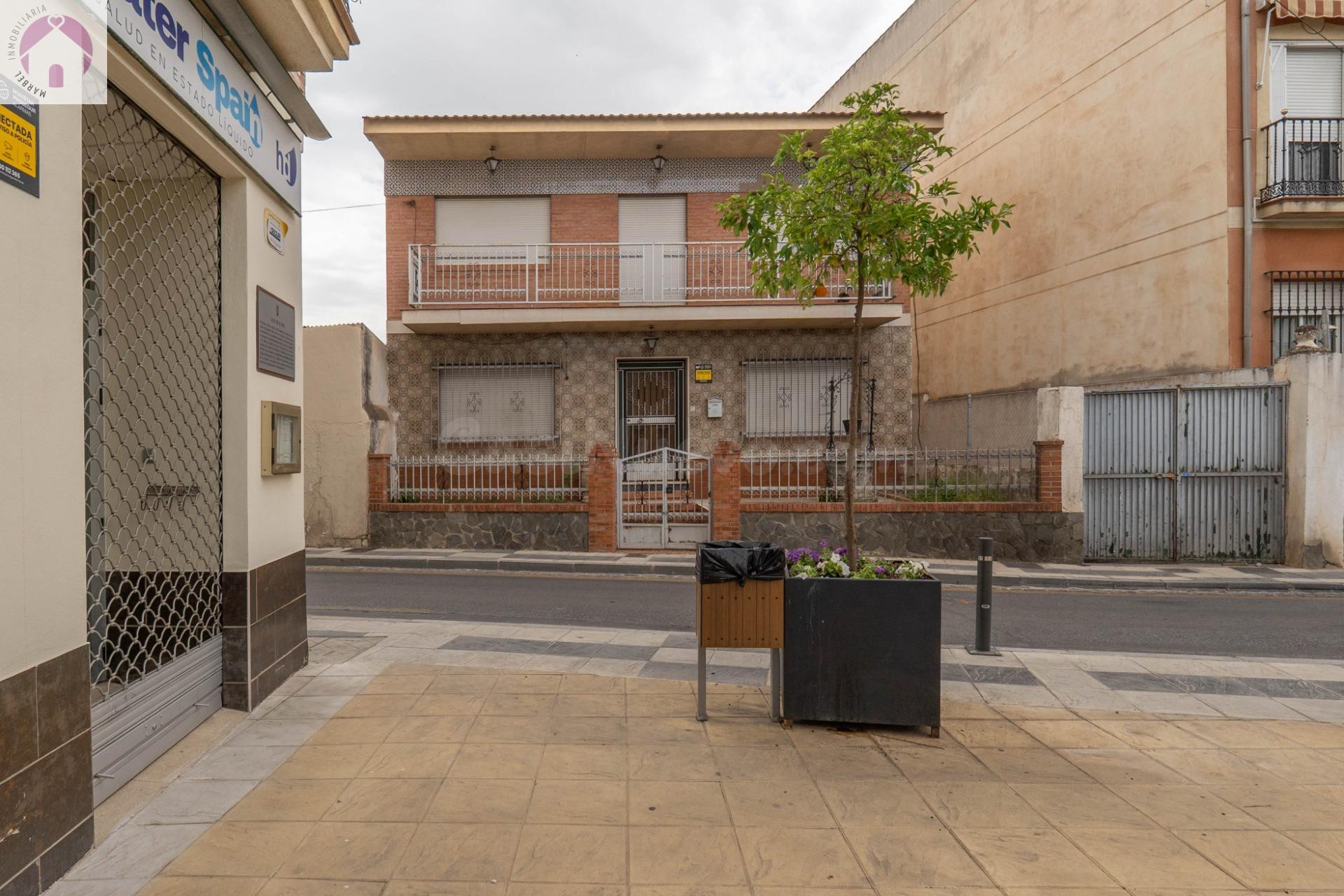 SE VENDE CASA CON UNA PARCELA DE 518 m2 (EN EL CENTRO DE LOS - foto 2
