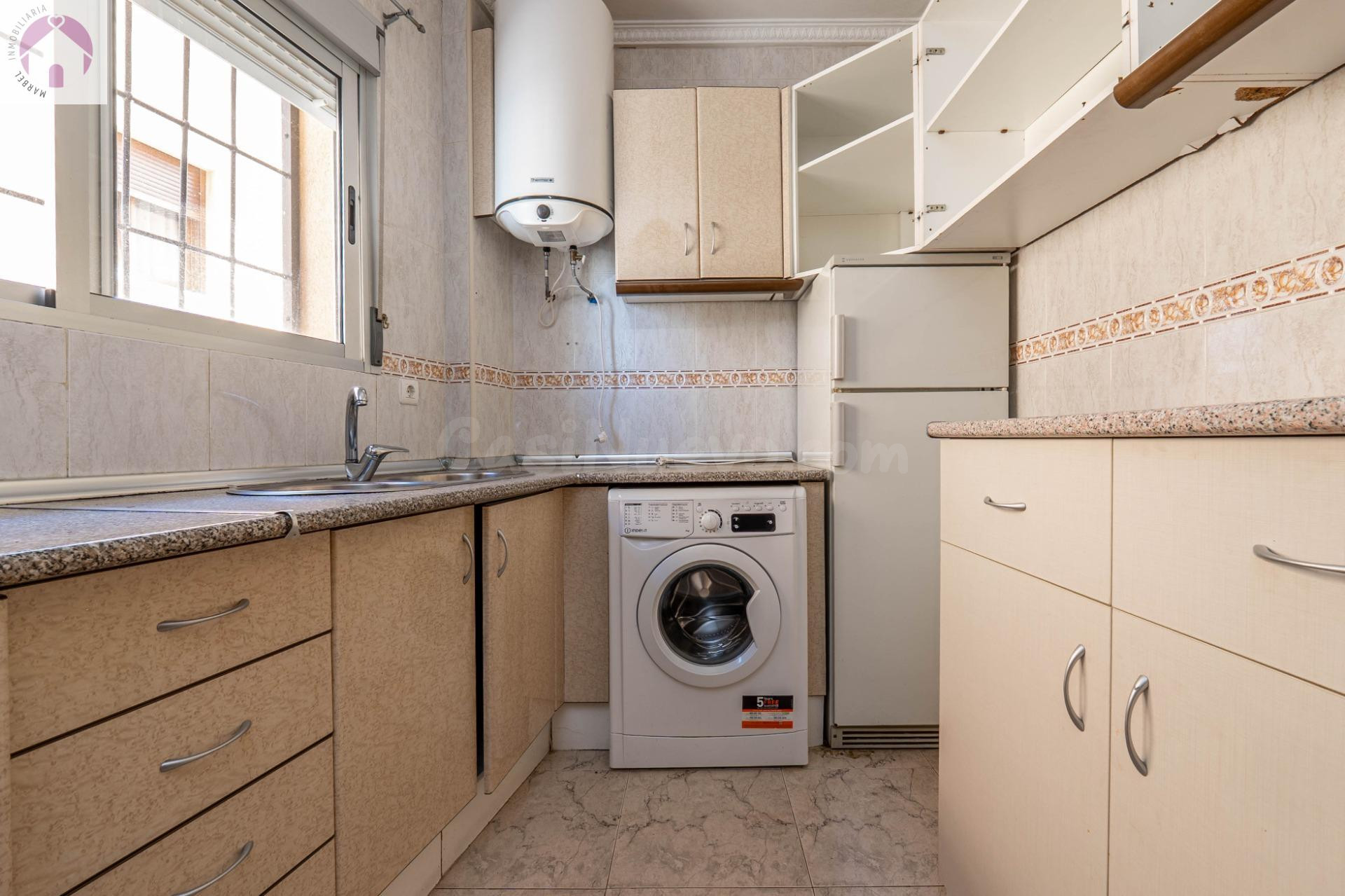 Amplia Casa en Venta en Guadix - Oportunidad de Inversión - foto 5