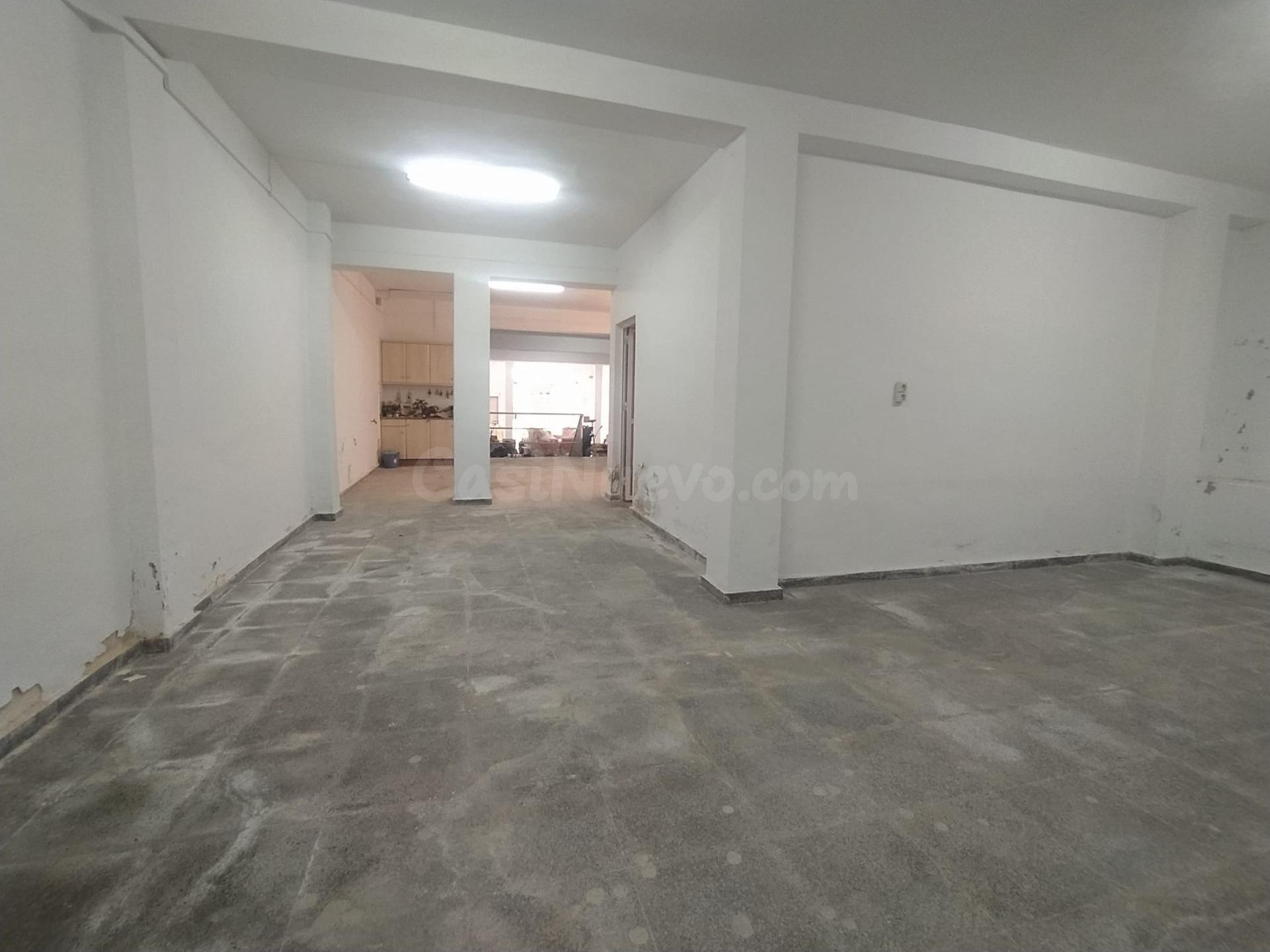 VENTA DE COCHERA - ALMACÉN EN BARRIADA CUATRO SANTOS....!!!! - foto 5