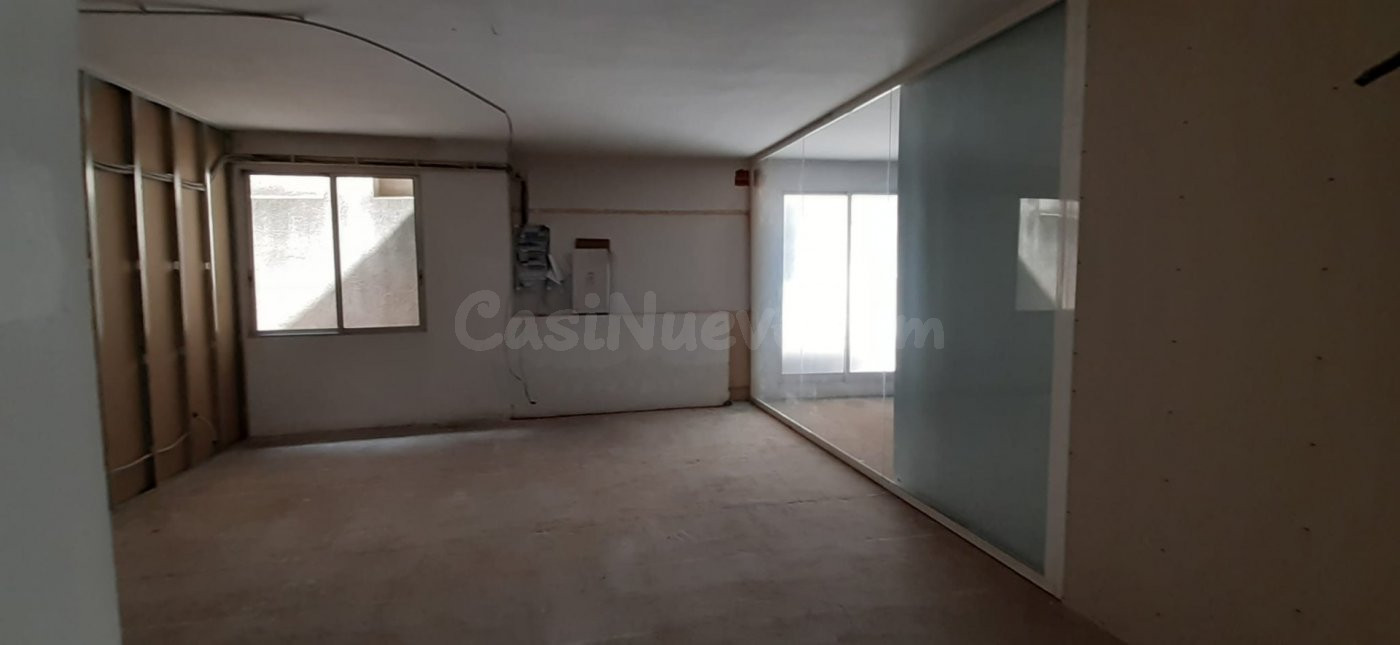 ¡ENORME Y FANTÁSTICO LOCAL EN ALQUILER - REUS! - foto 2
