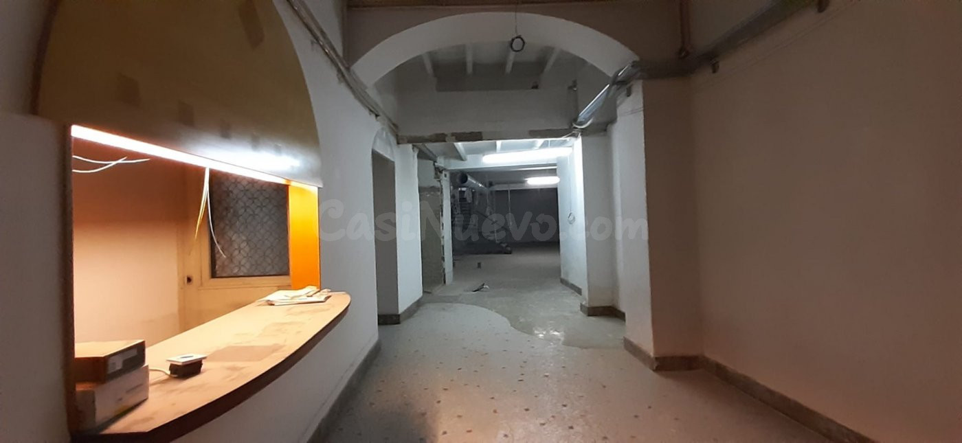 ¡ENORME Y FANTÁSTICO LOCAL EN ALQUILER - REUS! - foto 3