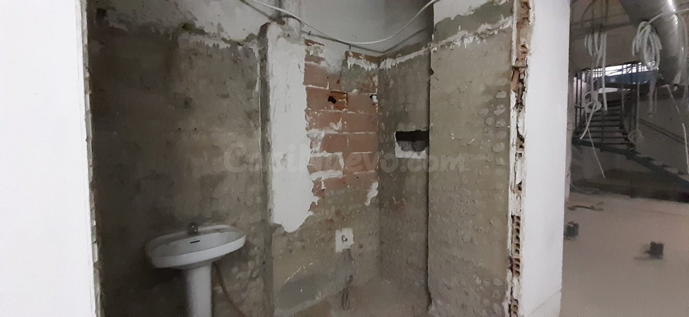 ¡ENORME Y FANTÁSTICO LOCAL EN ALQUILER - REUS! - foto 5