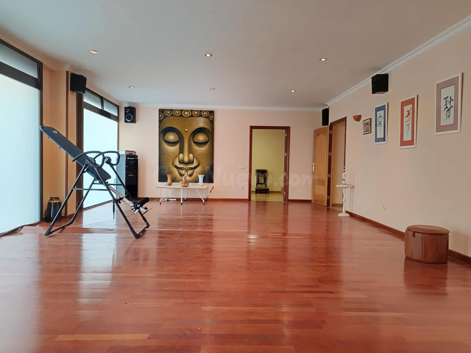 ¡LOCAL EN VENTA TOTALMENTE REFORMADO AMPLIO Y LUMINOSO - CENTRO DE REUS!