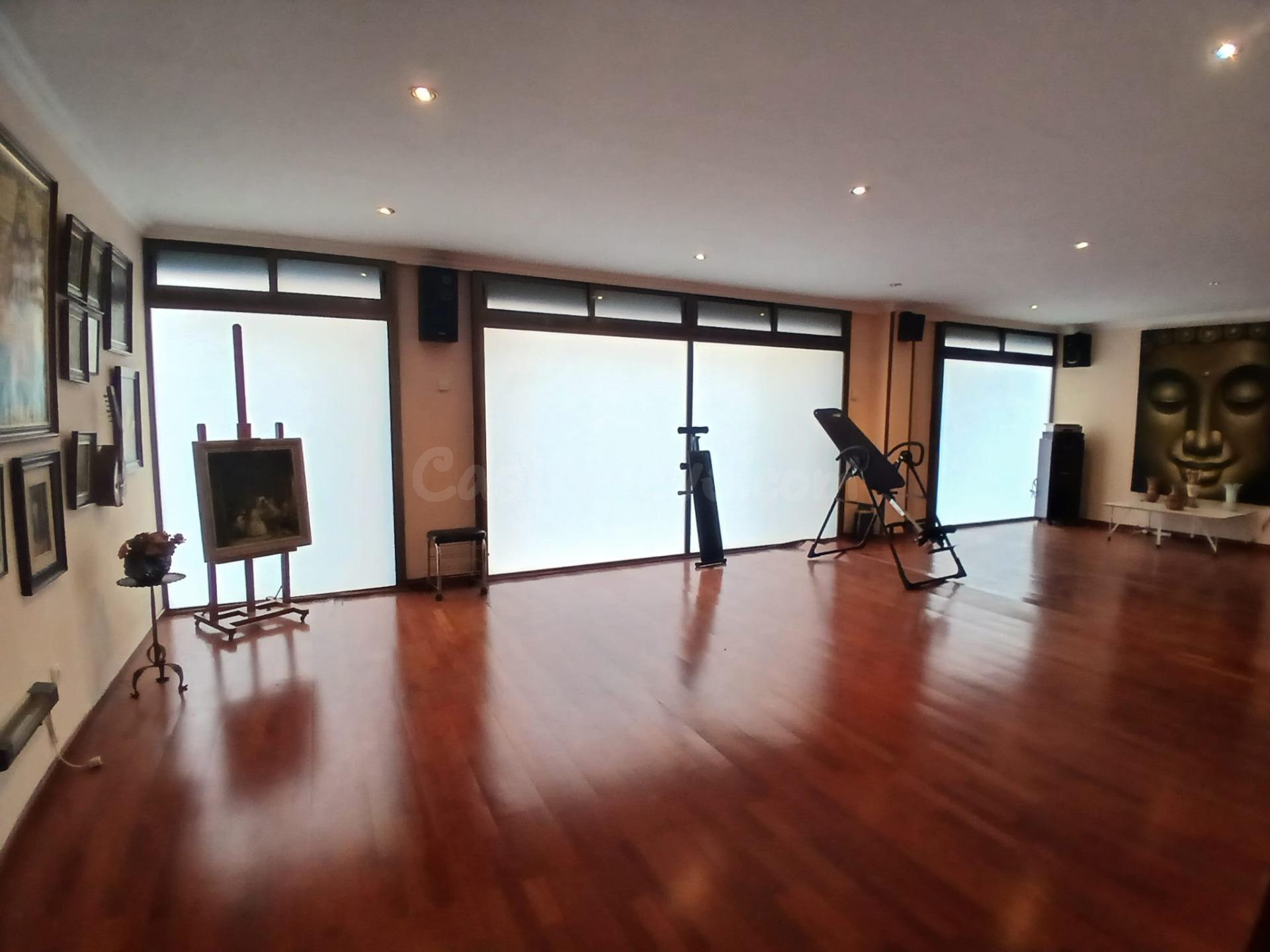 ¡LOCAL EN VENTA TOTALMENTE REFORMADO AMPLIO Y LUMINOSO - CENTRO DE REUS! - foto 2