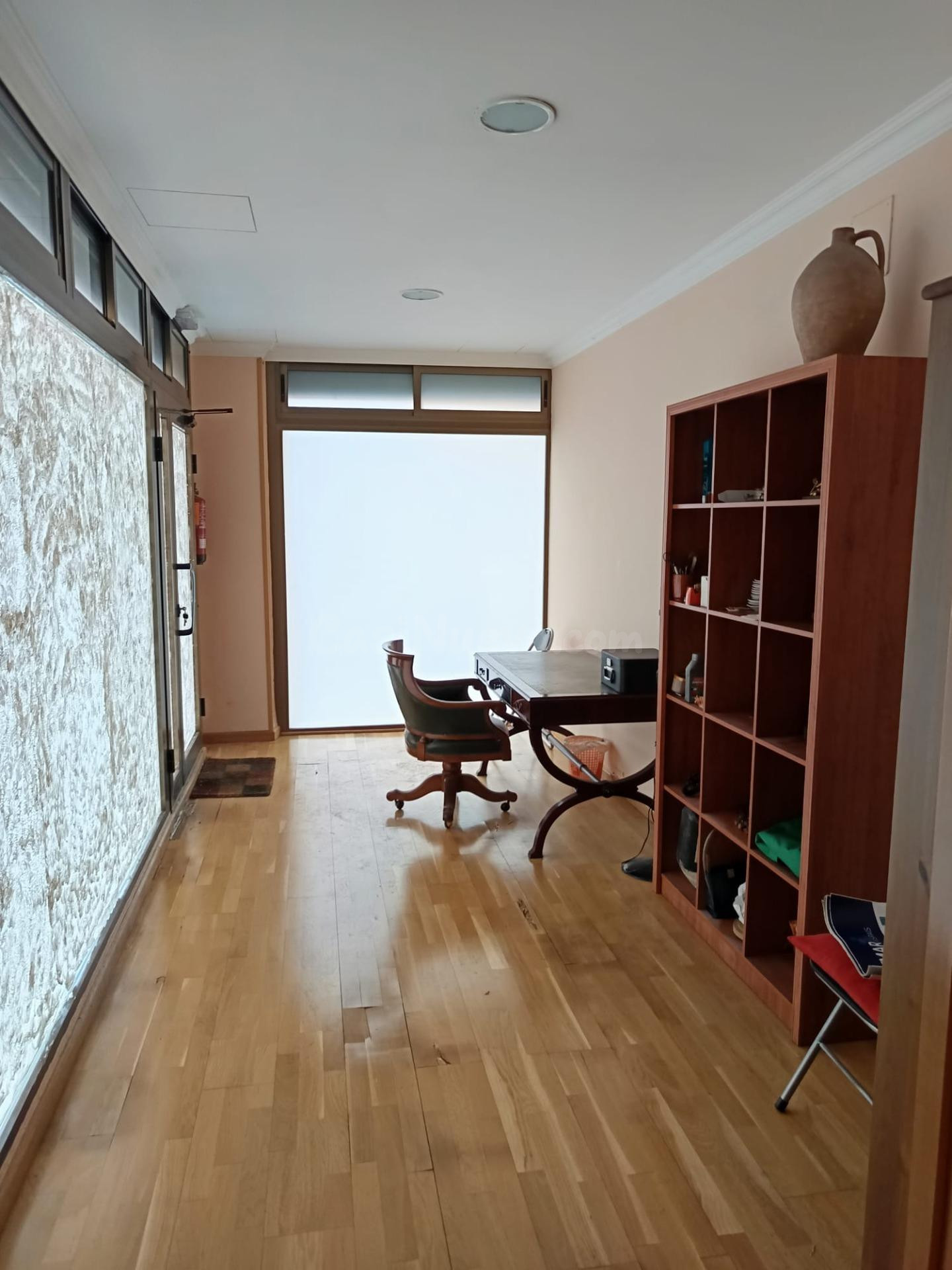 ¡LOCAL EN VENTA TOTALMENTE REFORMADO AMPLIO Y LUMINOSO - CENTRO DE REUS! - foto 3