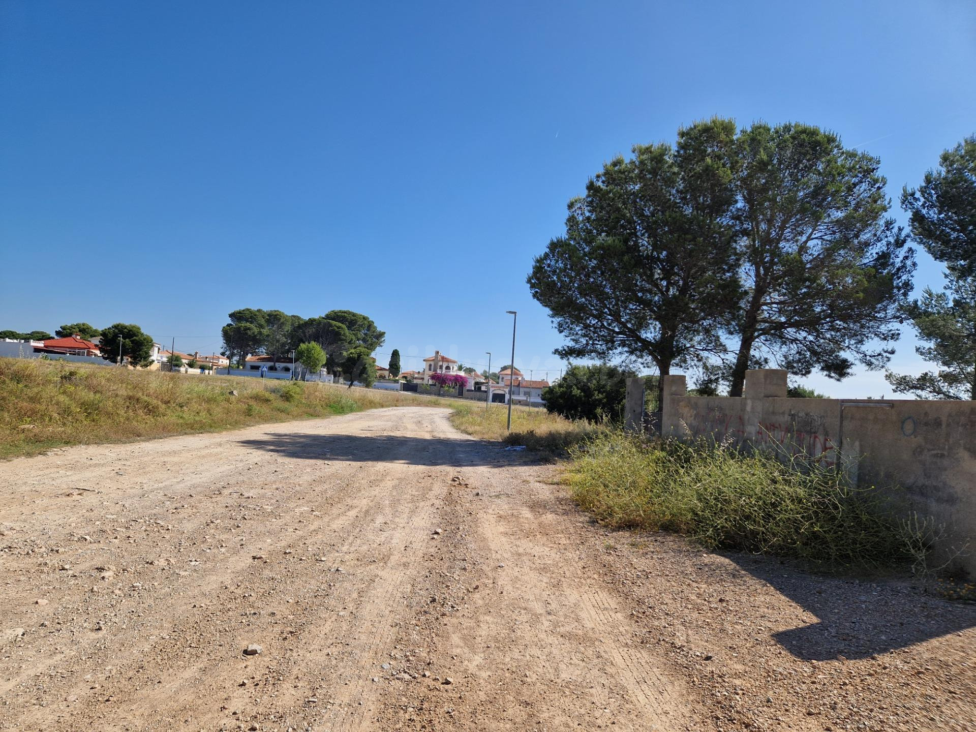 TERRENO URBANO EN VENTA – MIAMI PLATJA (TARRAGONA) A PASOS DEL MAR - foto 2