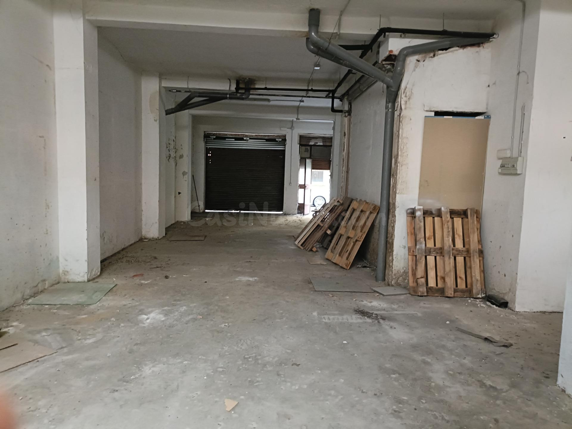 SE VENDE LOCAL EN LAS FUENTES