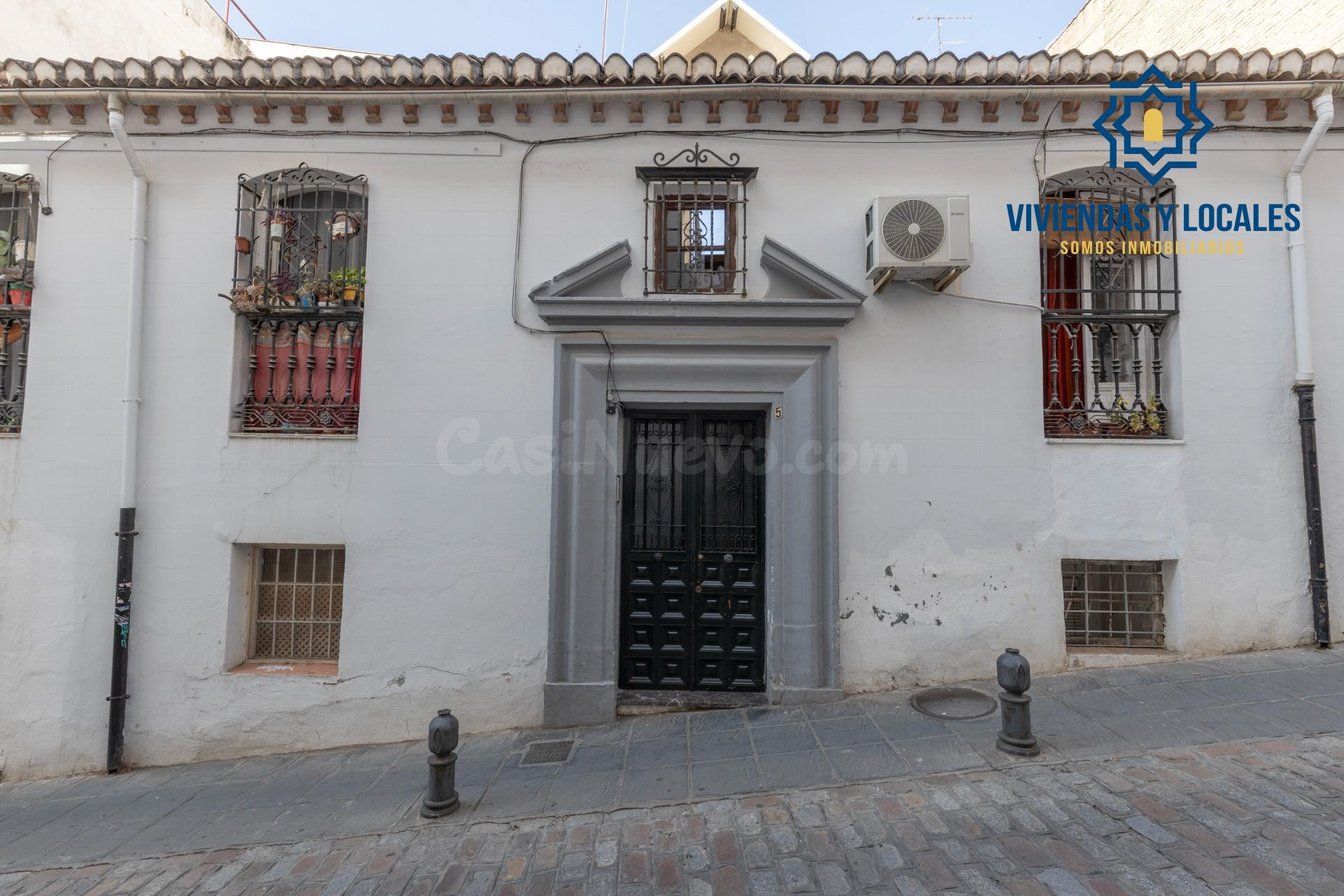 Edificio en venta junto al Salón