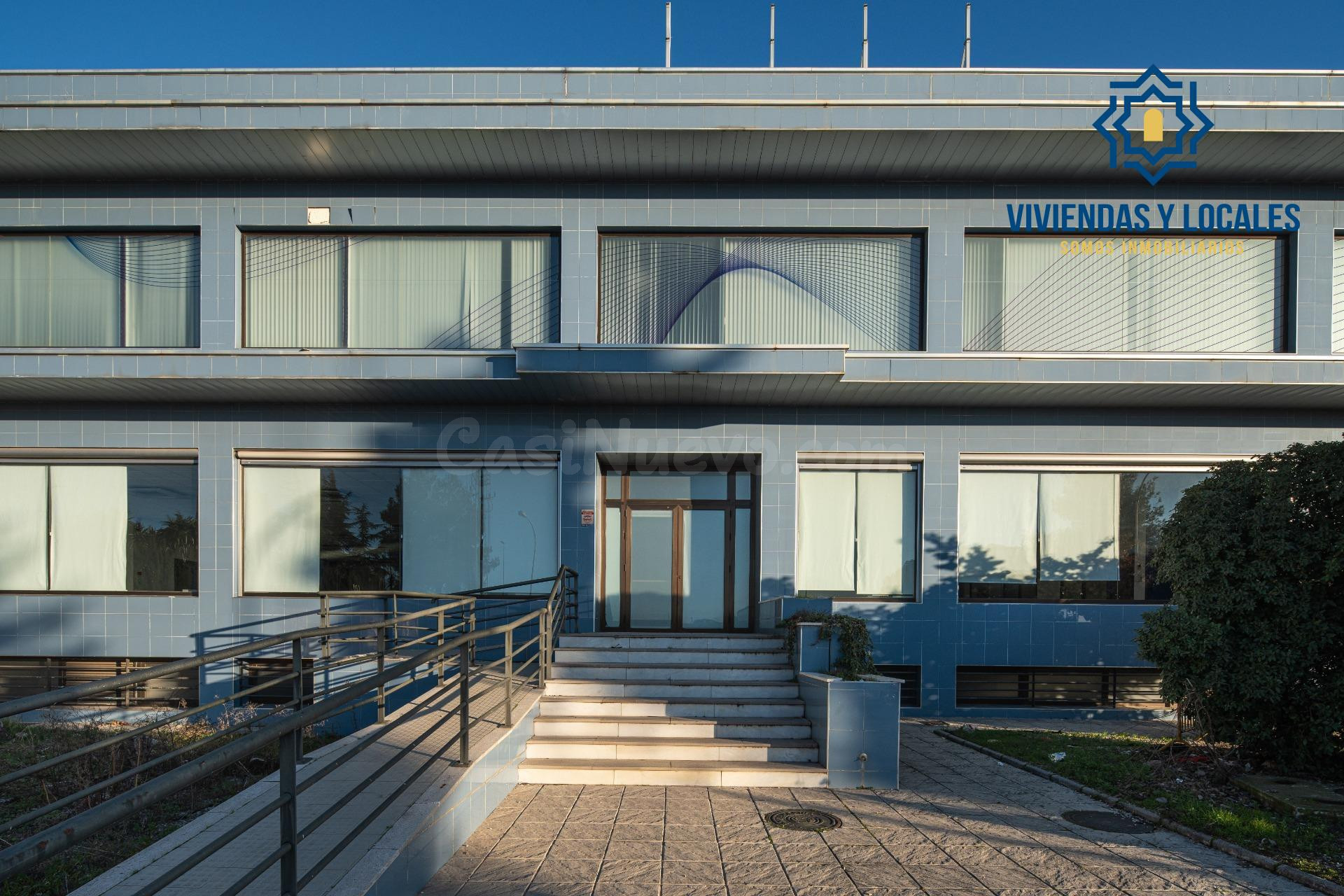 🌟 OPORTUNIDAD ÚNICA: ALQUILER DE EDIFICIO CORPORATIVO DE ALT - foto 3