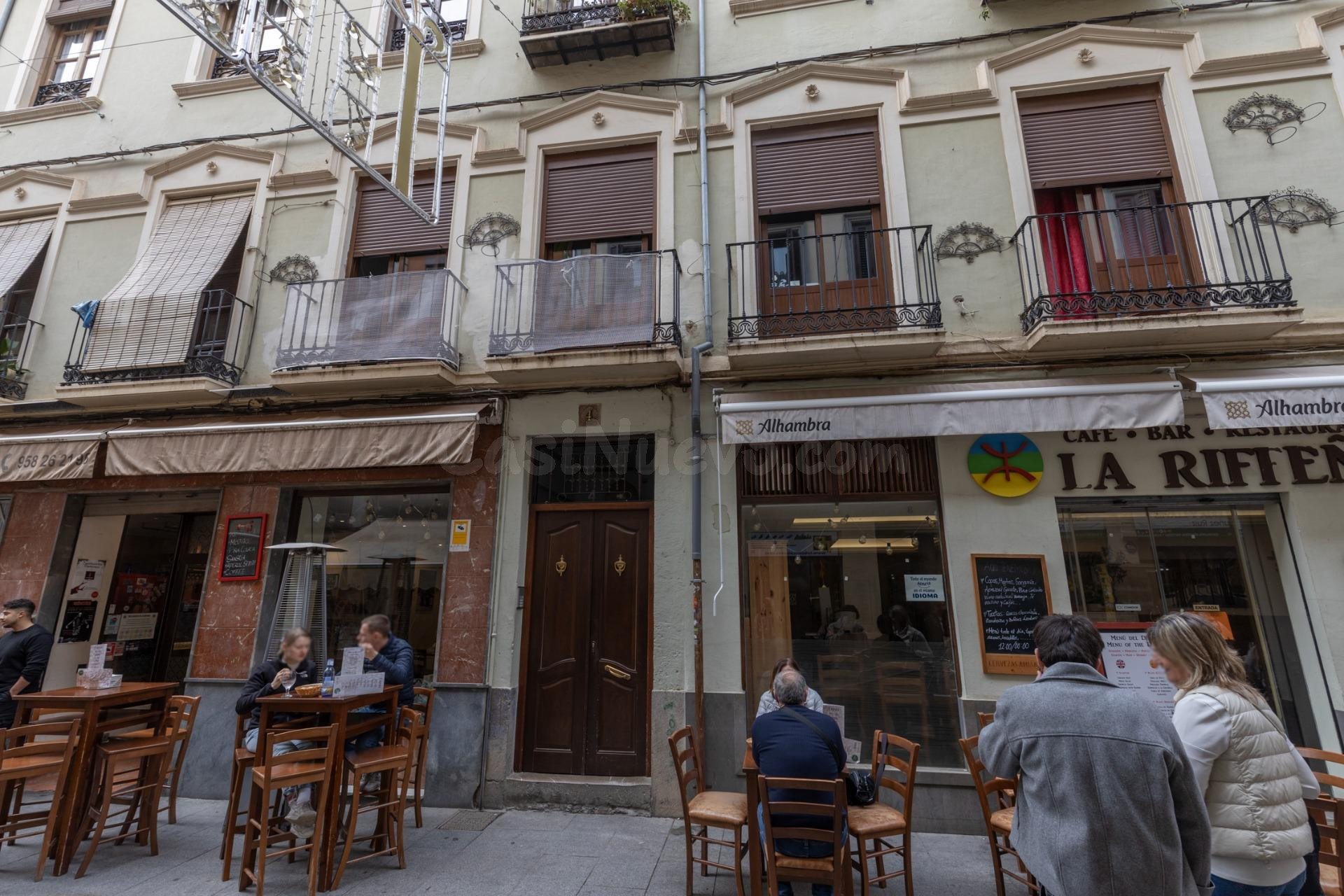 ¡Oportunidad única en el corazón de Granada! Espectacular át - foto 4