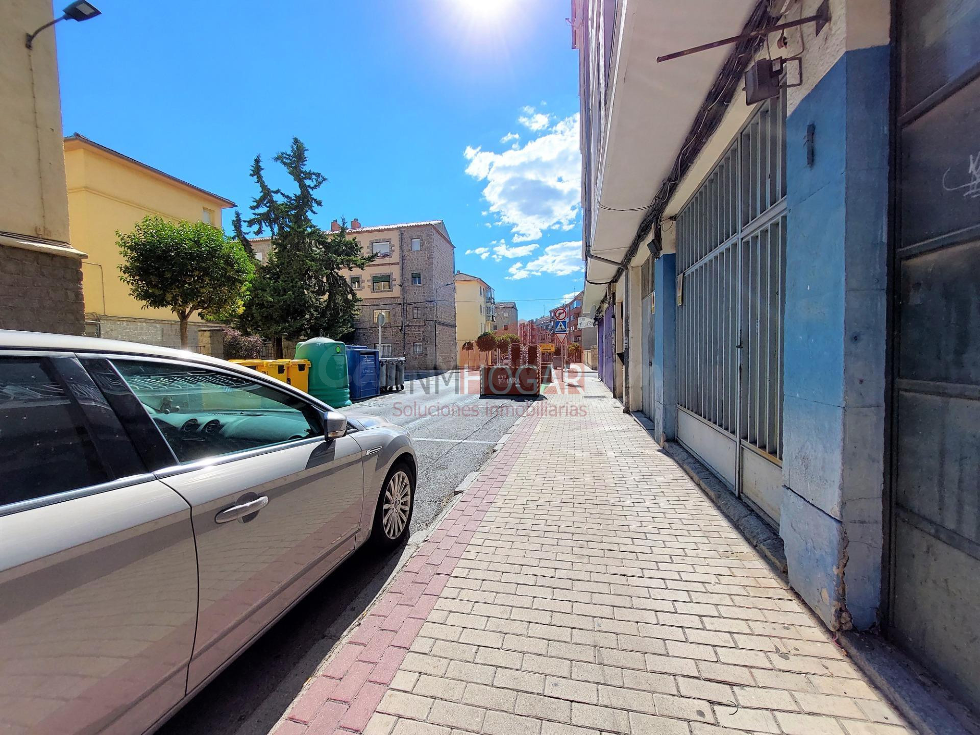 LOCAL COMERCIAL EN ÁVILA, CALLE CUARTEL DE LA MONTAÑA
