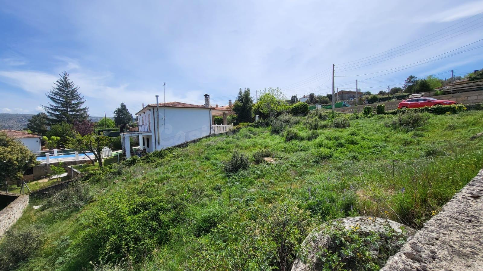 PARCELA URBANA EN SANTA CRUZ DE PINARES, ÁVILA 05268
