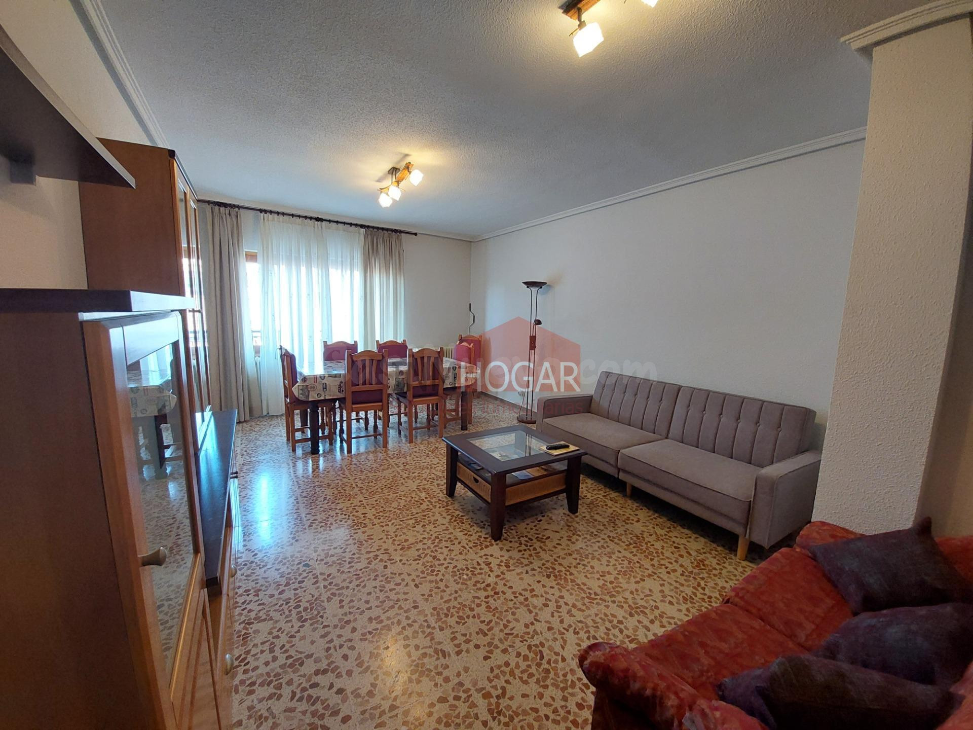 AMPLIA Y LUMINOSA VIVIENDA EN EL CENTRO DE ARÉVALO, 05200