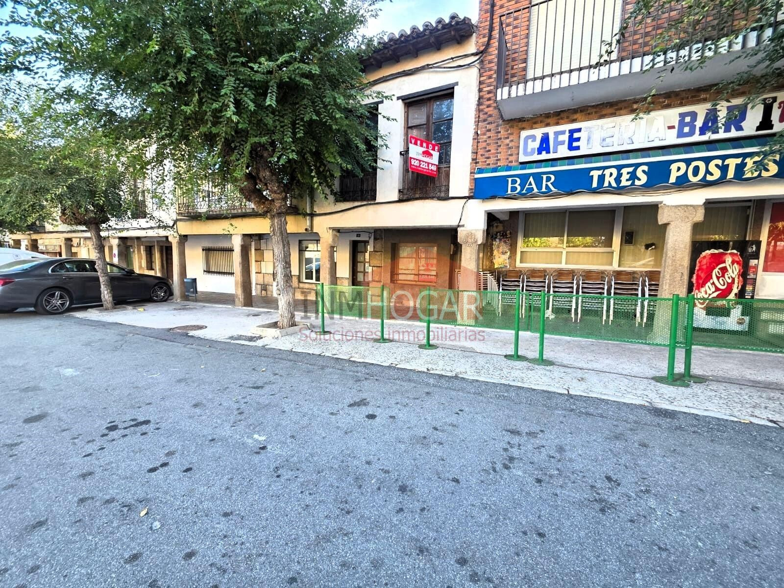 CASA UNIFAMILIAR EN PLENO CENTRO DE EL BARRACO, 05110
