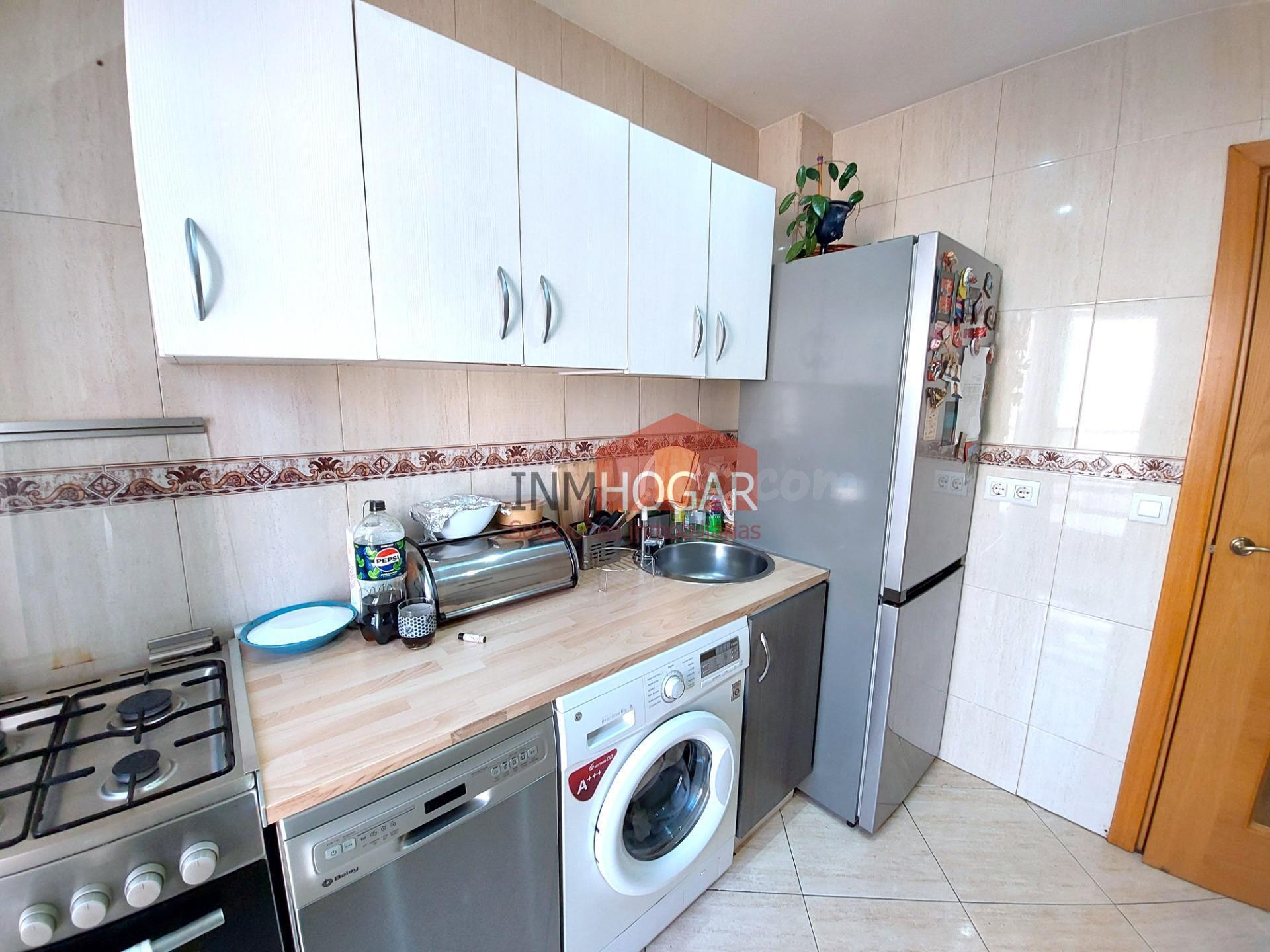 VIVIENDA EN LA ZONA DE LA AVENIDA DE MADRID, ÁVILA 05005