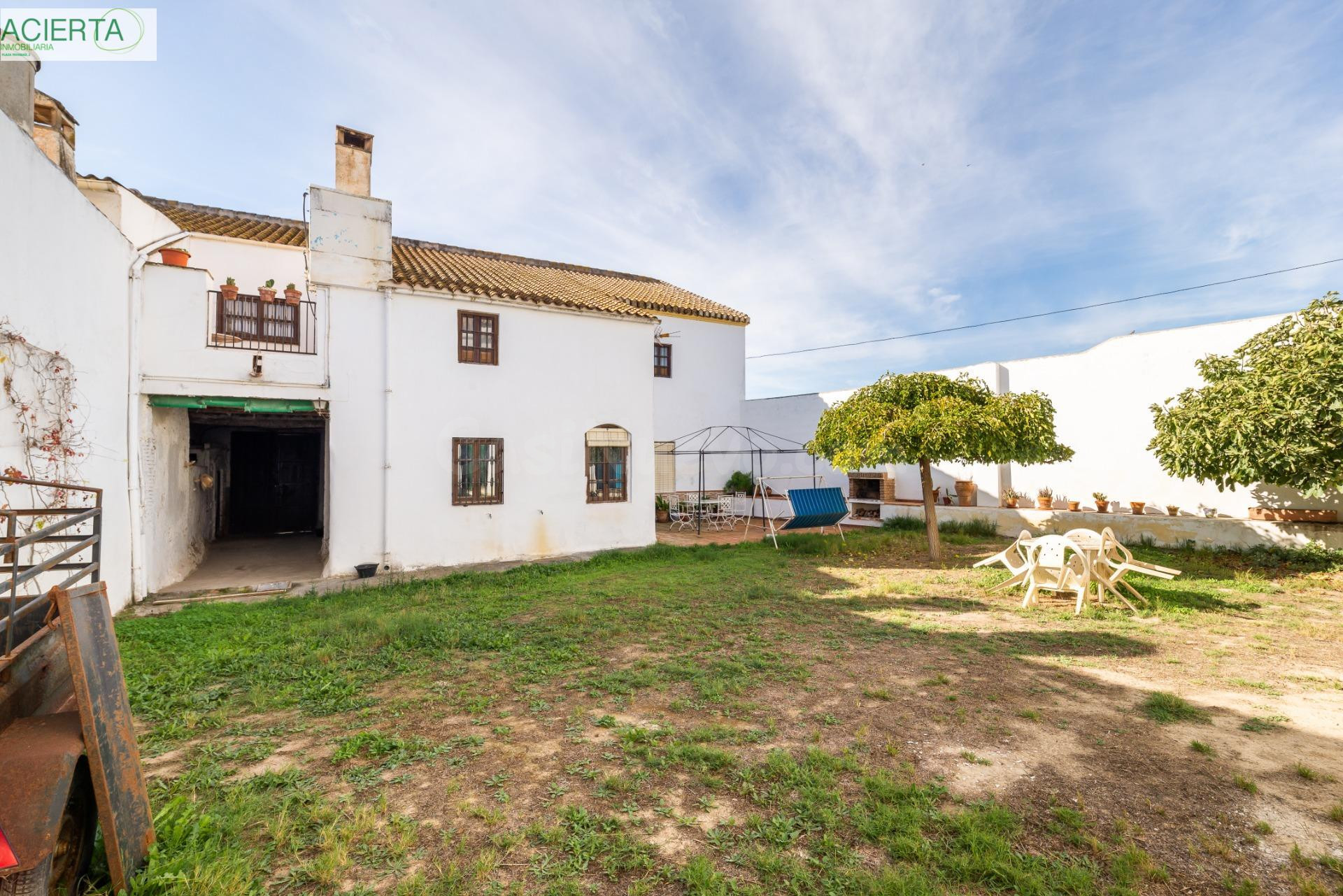 ESPECTACULAR CASA RÚSTICA CON TERRENO