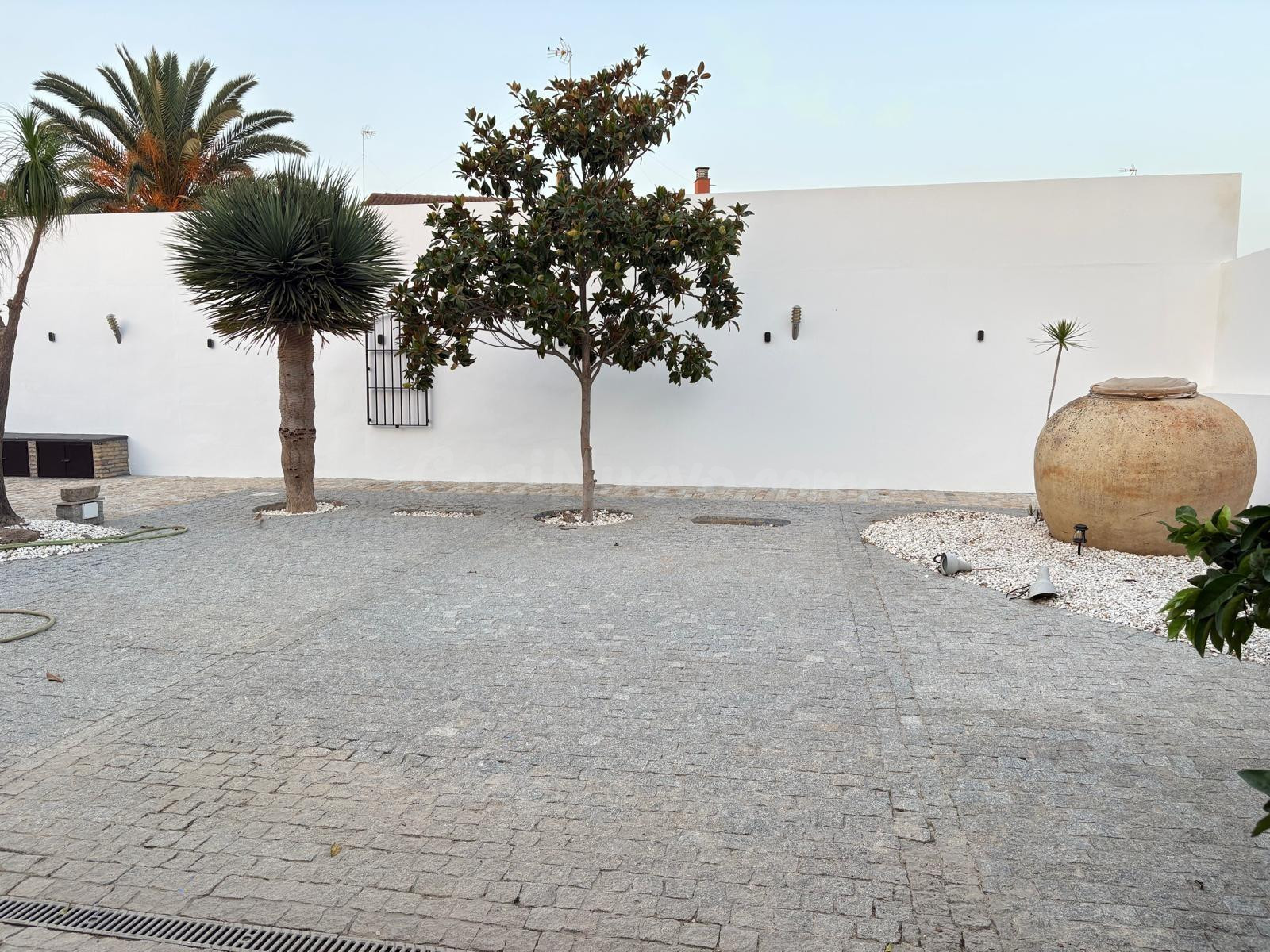 GRAN CASA JUNTO AL CENTRO DE BOLLULLOS DEL CONDADO, HUELVA,  - foto 3