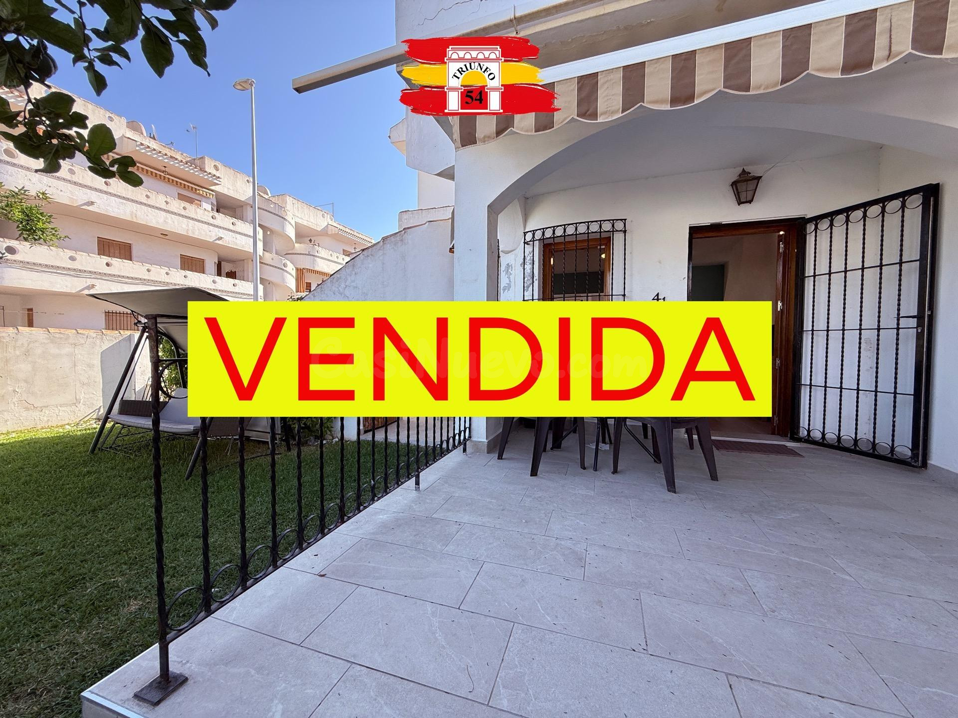 Bungalow Planta Baja Urbanización Pueblo Latino