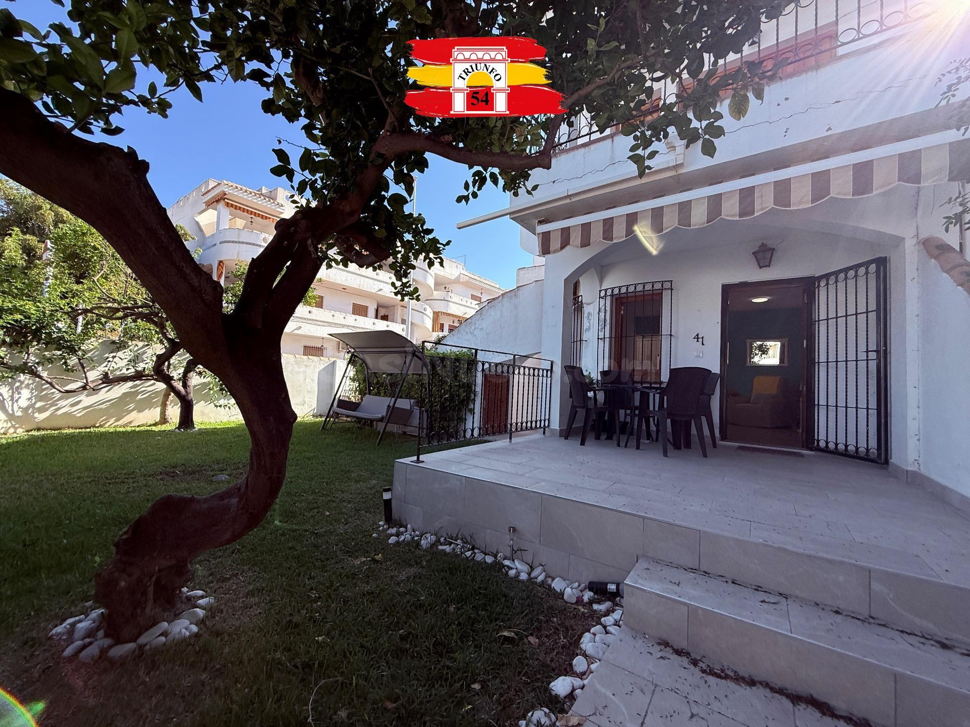 Bungalow Planta Baja Urbanización Pueblo Latino - foto 2