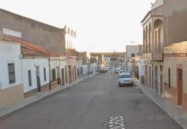 CASA EN ARROYO DE SAN SERVAN