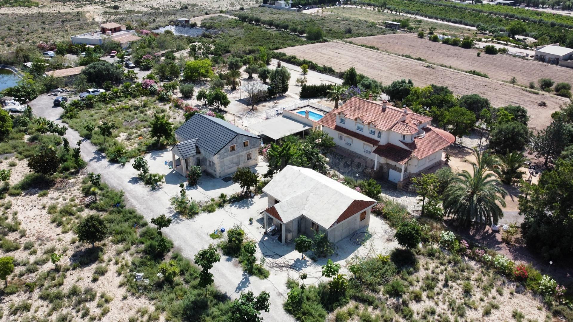 FINCA DE 10.000M2 EN FORTUNA, LAS JUMILLICAS.
