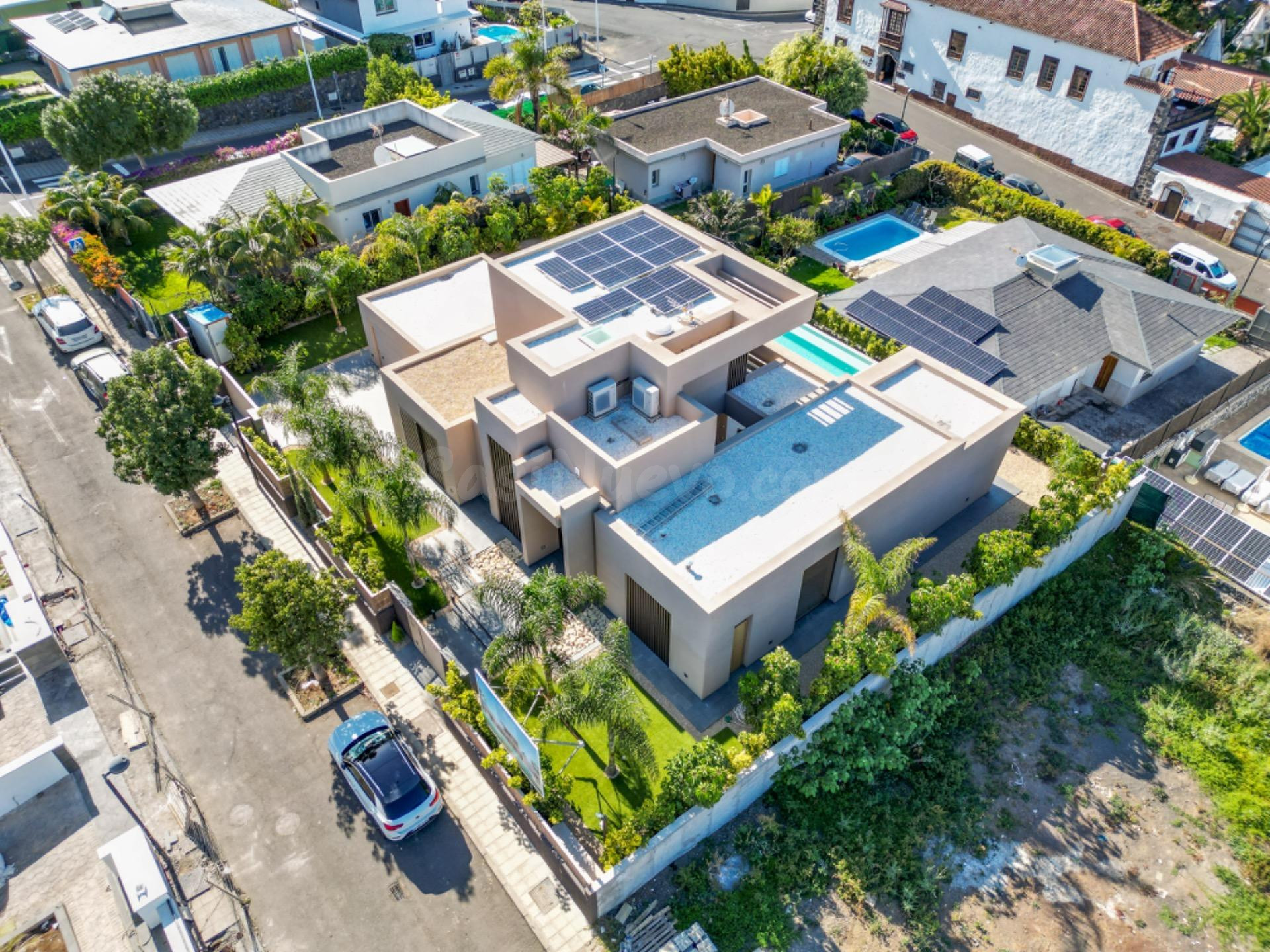 Villa de lujo en Puerto de la Cruz - foto 2