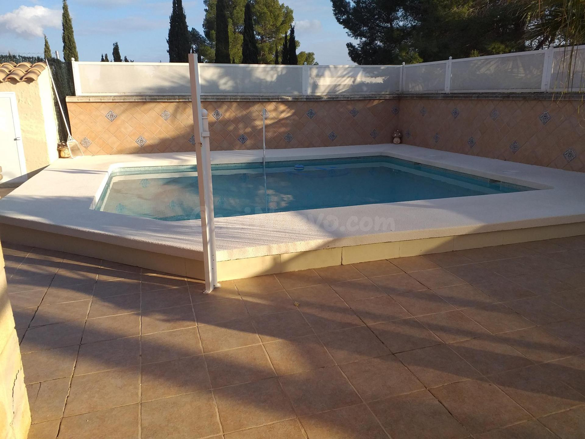 CHALET CON PISCINA A 400 MTS DE YECLA - foto 3