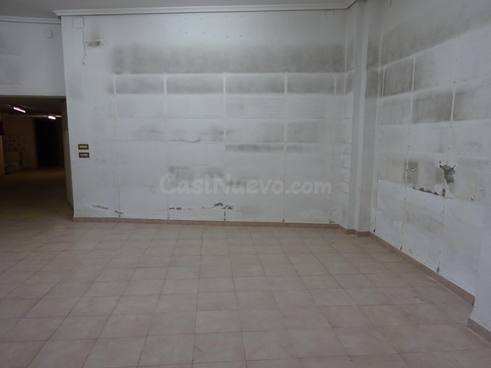 LOCAL COMERCIAL EN ZONA EL BARRANQUET DE VILA-REAL - foto 3