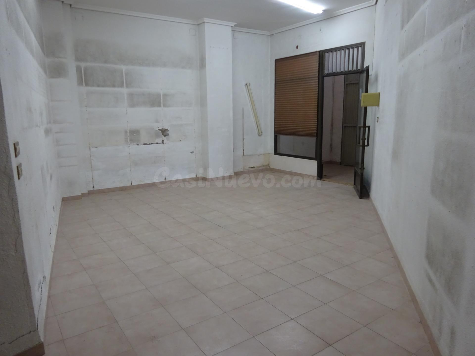 LOCAL COMERCIAL EN ZONA EL BARRANQUET DE VILA-REAL - foto 4