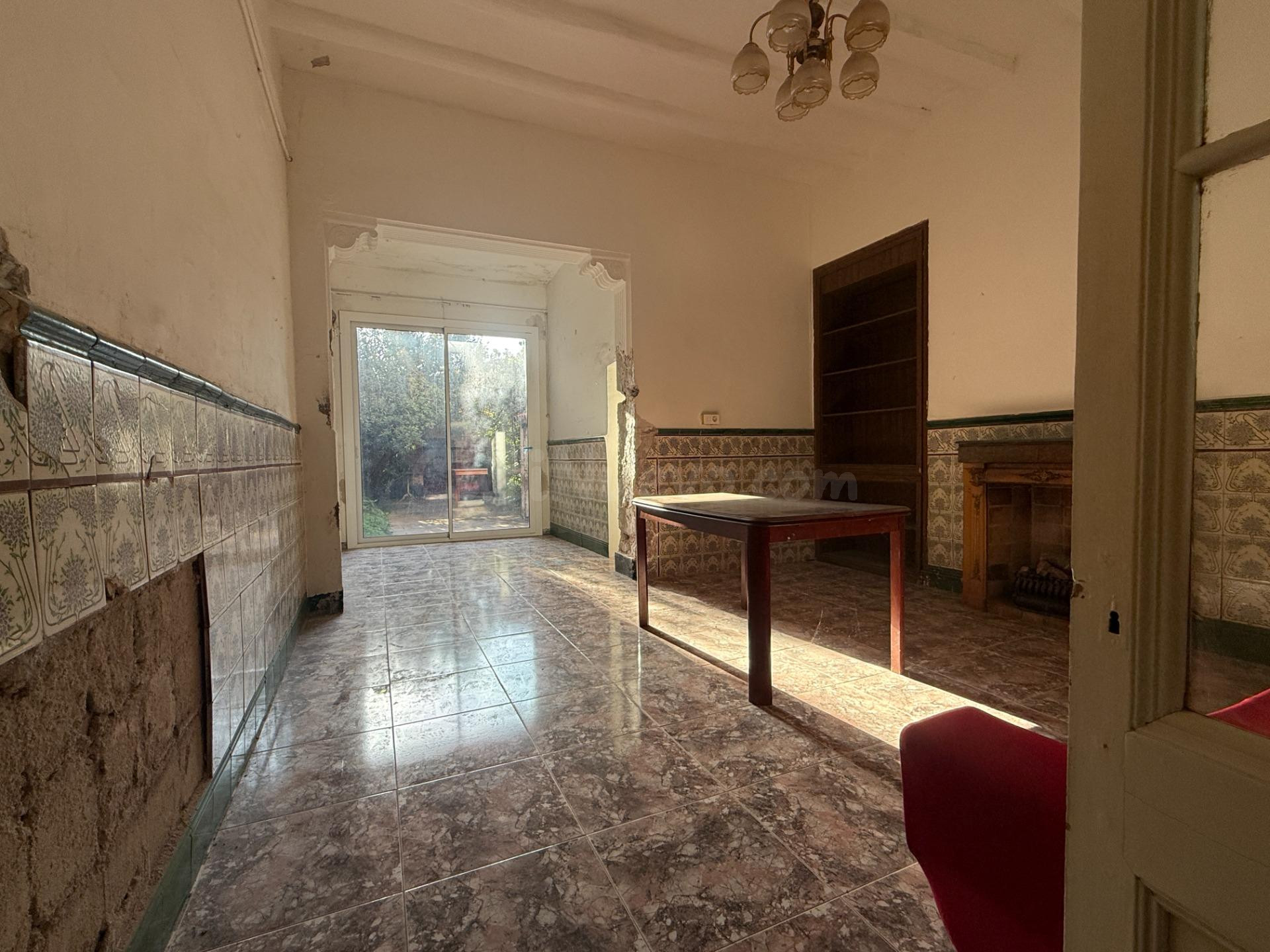 CASA EN EL CENTRO DE SABADELL PARA REFORMAR - foto 4