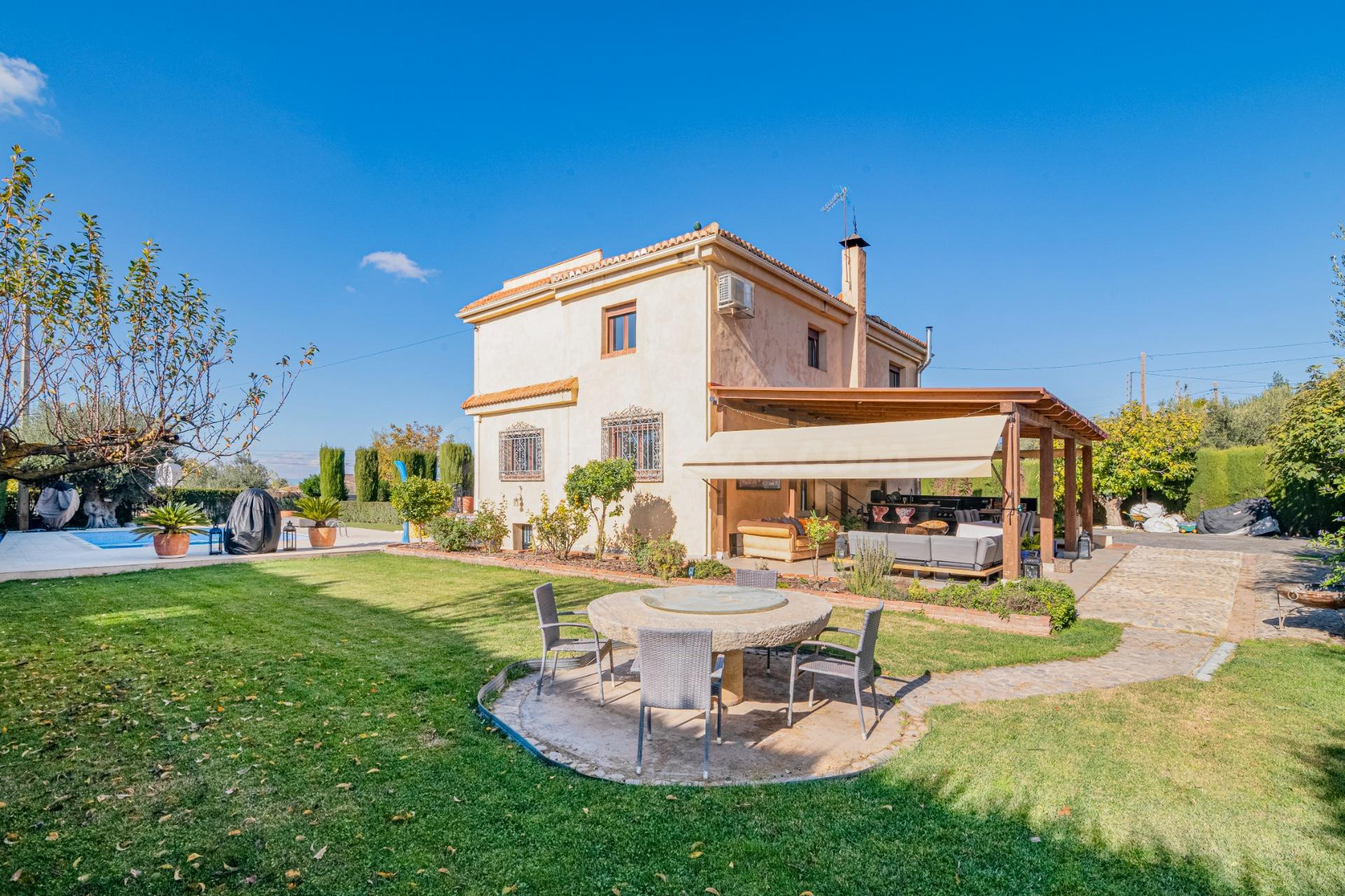 GRAN VILLA EN GOJAR: LUJO Y CONFORT EN PLENA NATURALEZA 🌿🏡 - foto 2