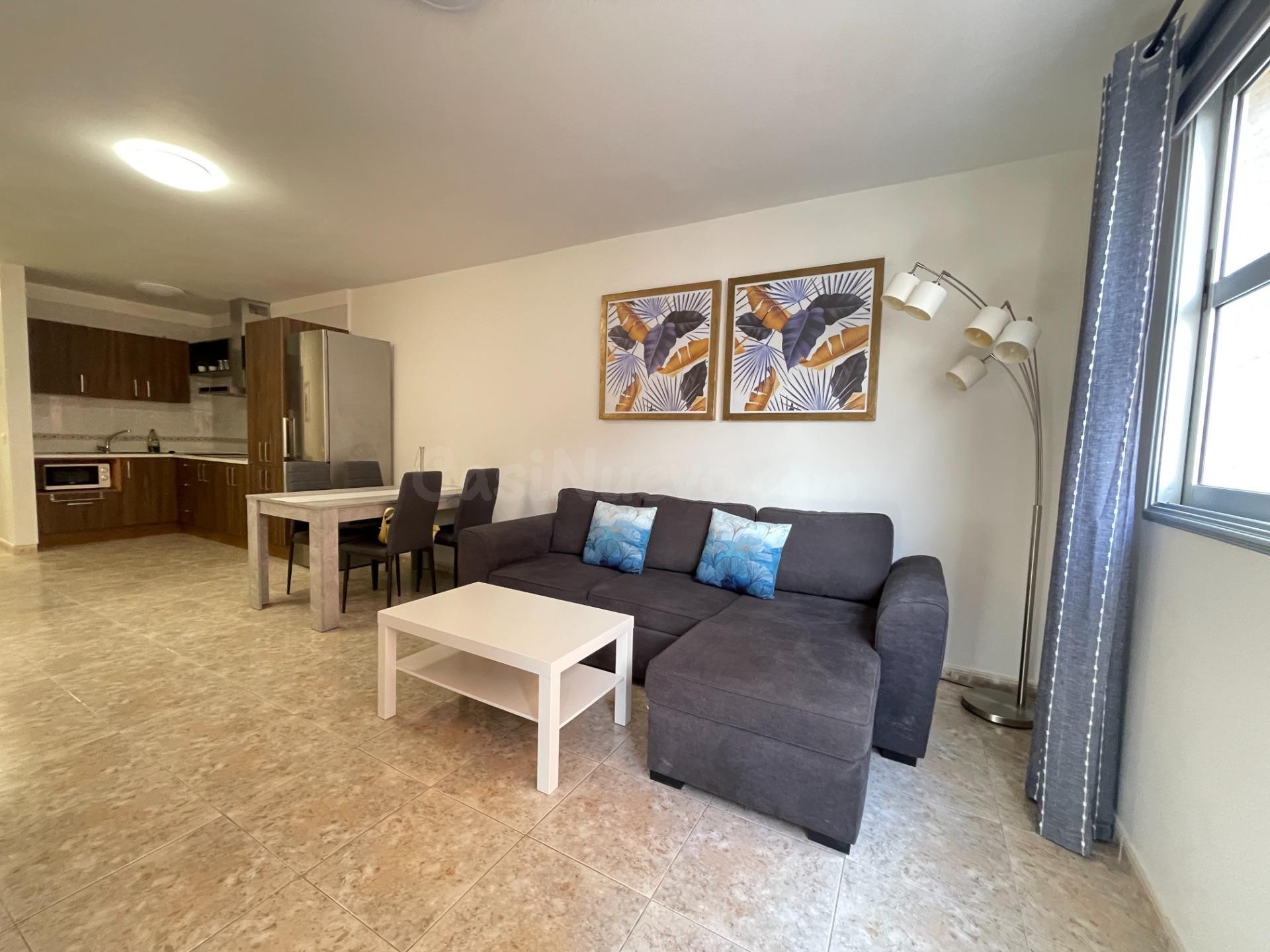 Apartamento amueblado en alquiler por corta estancia en El Médano – gastos incluidos, a dos minutos a pie de la playa - foto 3