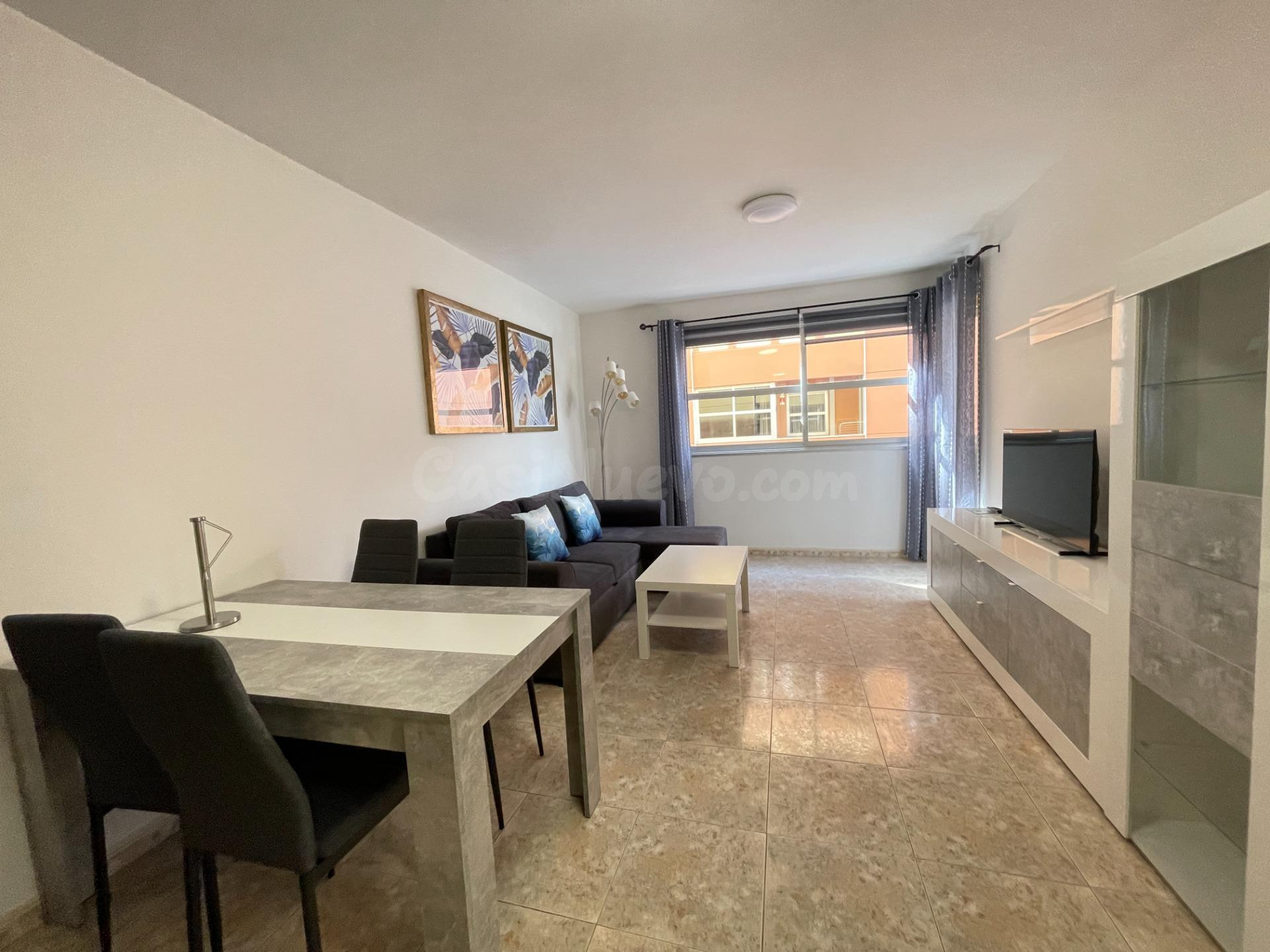 Apartamento amueblado en alquiler por corta estancia en El Médano – gastos incluidos, a dos minutos a pie de la playa - foto 5