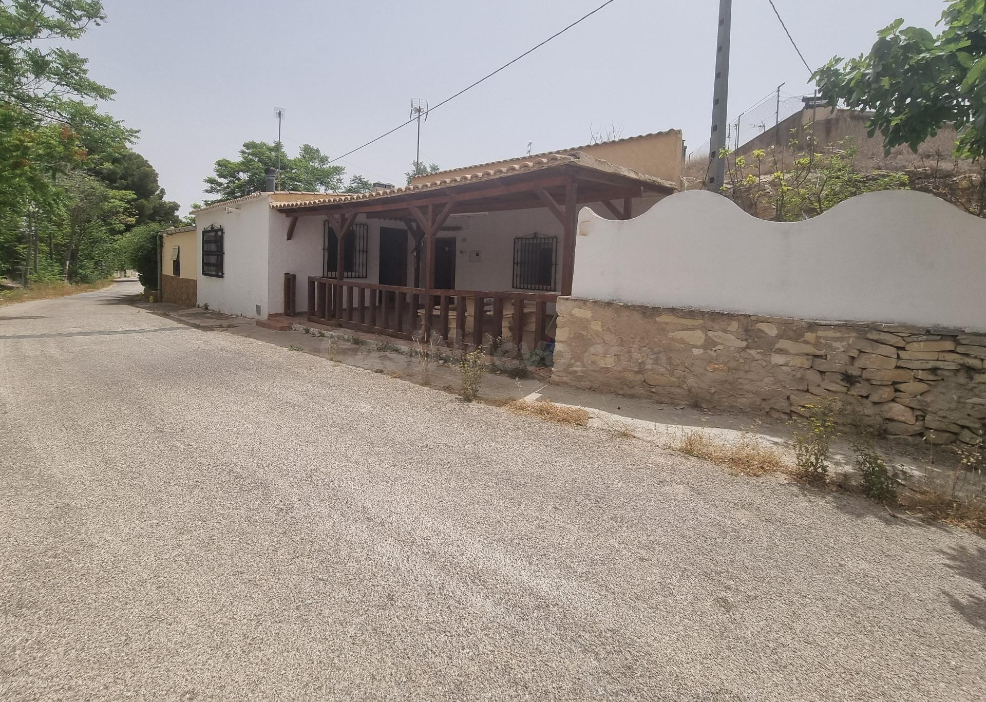SE VENDE CASA CUEVA EN MONOVAR (ALICANTE)