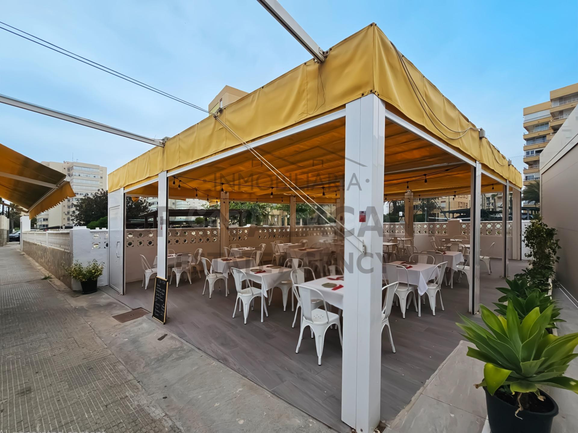 Local comercial en venta en Alicante – Zona El Palmeral / Ur - foto 2